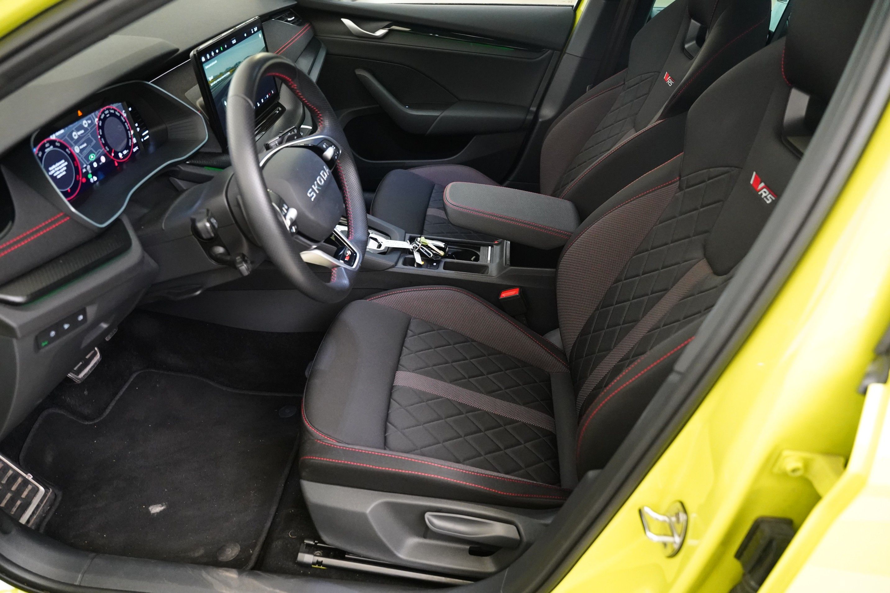 Škoda Octavia, 2.0 TSI 195 kW DSG RS - fotka 6