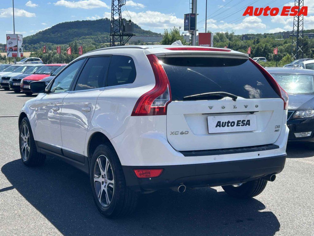 Volvo XC60, 2.4DS,ČR - fotka 6