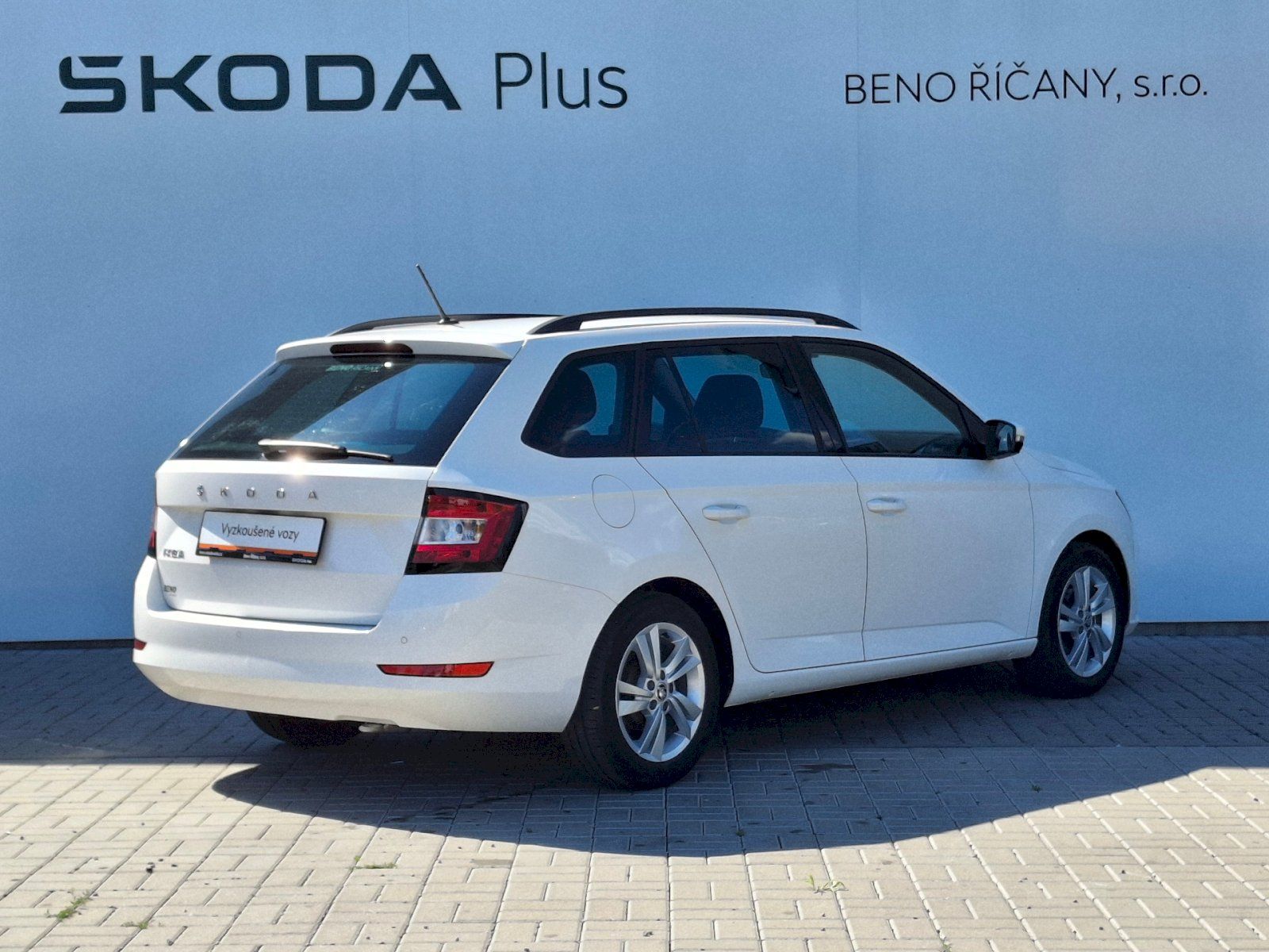 Škoda Fabia, Combi Ambition Plus Tour 1,0TS - fotka 2