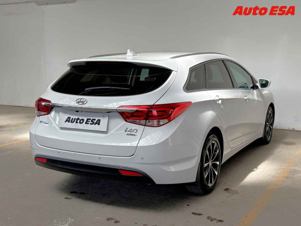 Hyundai i40, 1.7,ČR - fotka 4