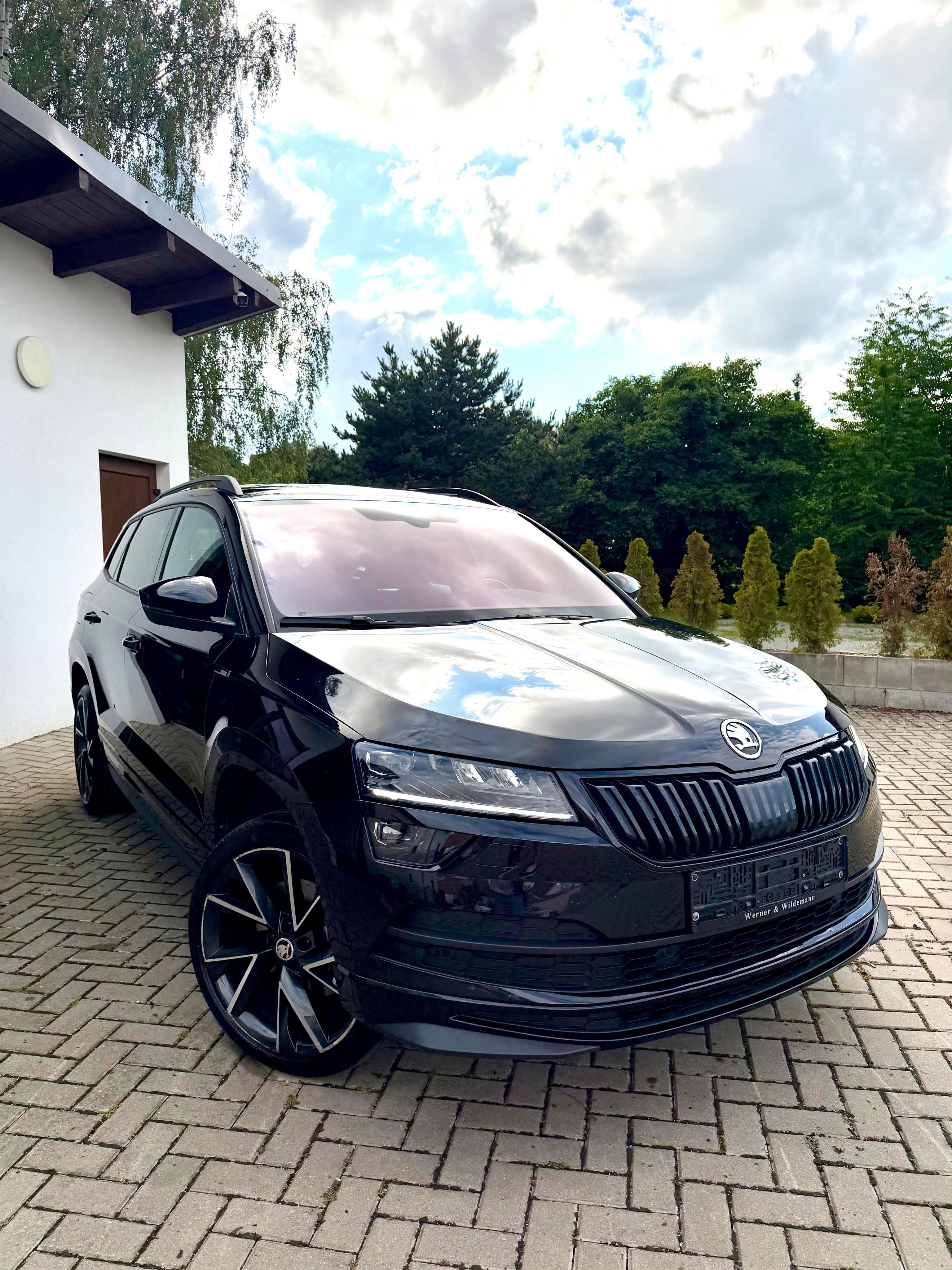 Škoda Karoq, 2022 Sport Line 1.5 TSI DSG - fotka 3