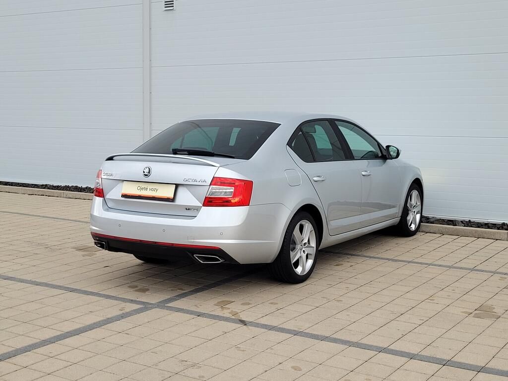 Škoda Octavia, RS 2.0 TDI 135 kW - fotka 5