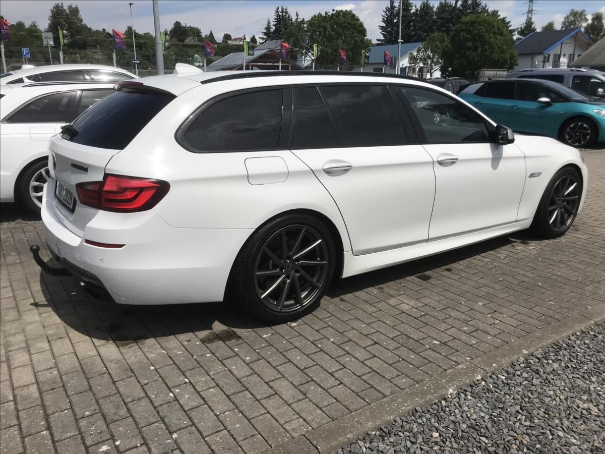 BMW Řada 5, 3,0 - fotka 4