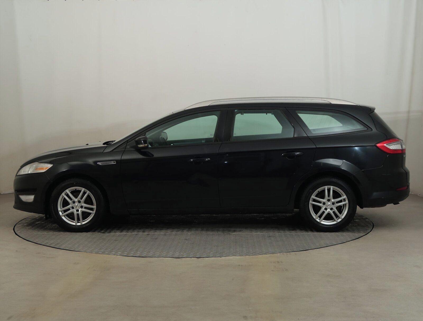 Ford Mondeo, 2.0 TDCi, Trend, Klima - fotka 3