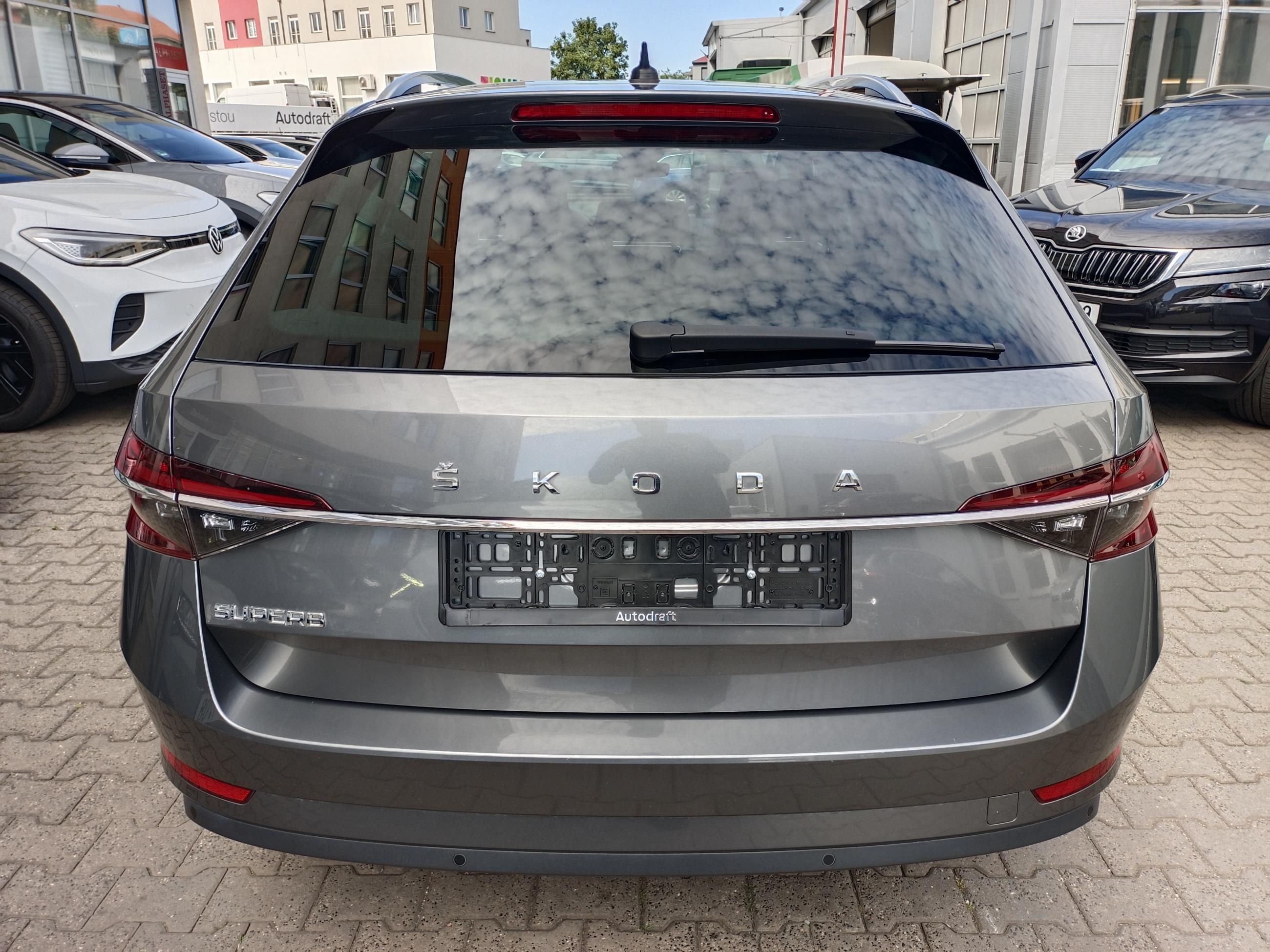 Škoda Superb, 2.0 TDI 110kW DSG Style Tažné - fotka 5