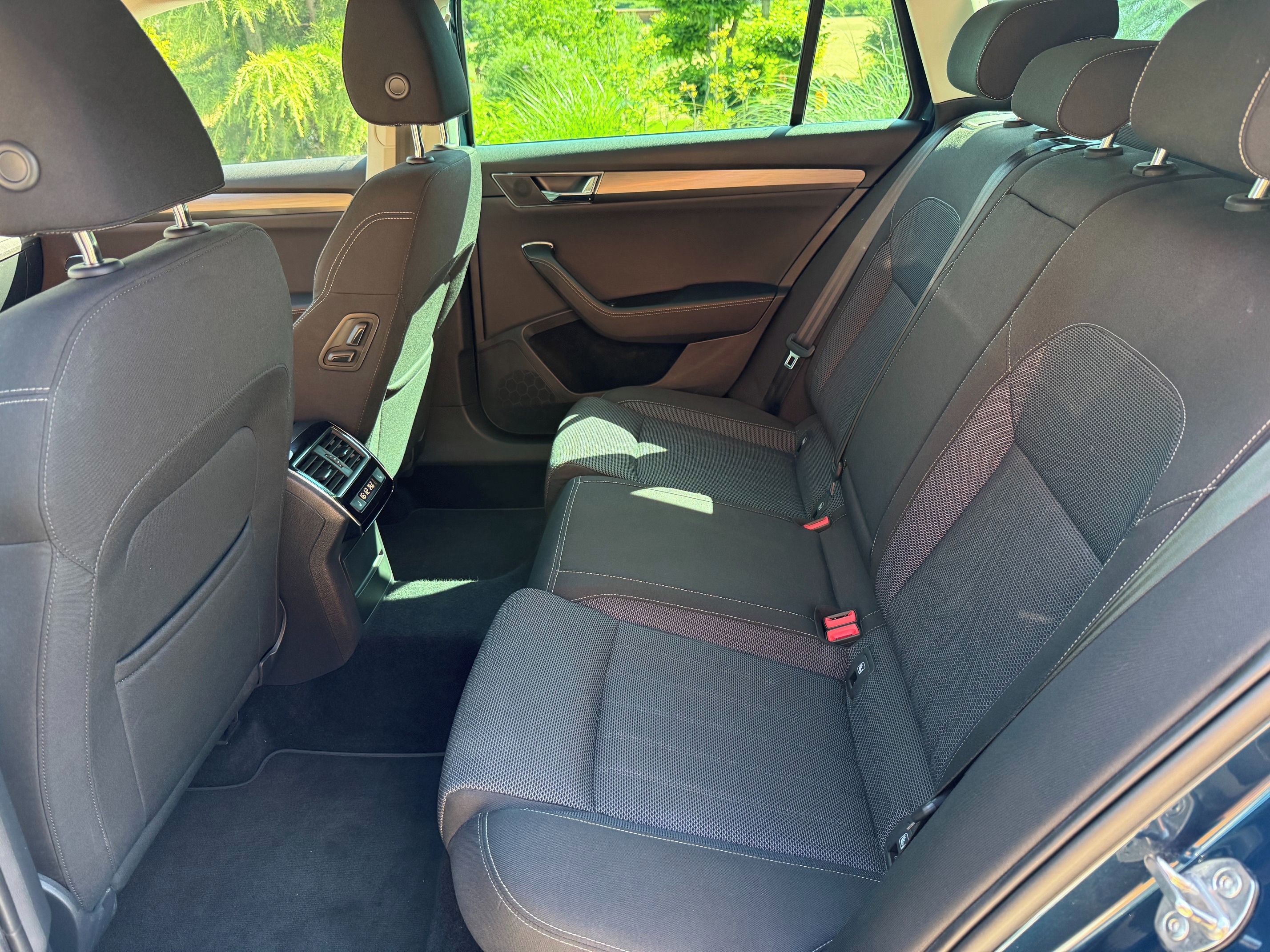 Škoda Superb, Škoda Superb 2.0TDI - fotka 6