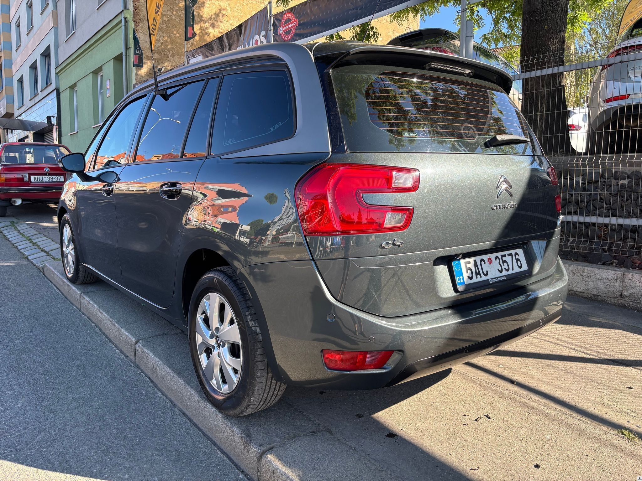 Citroën Grand C4 Picasso, 1.6HDi.7MÍST.DPH.ČR.1MAJ.DPH.Z - fotka 3