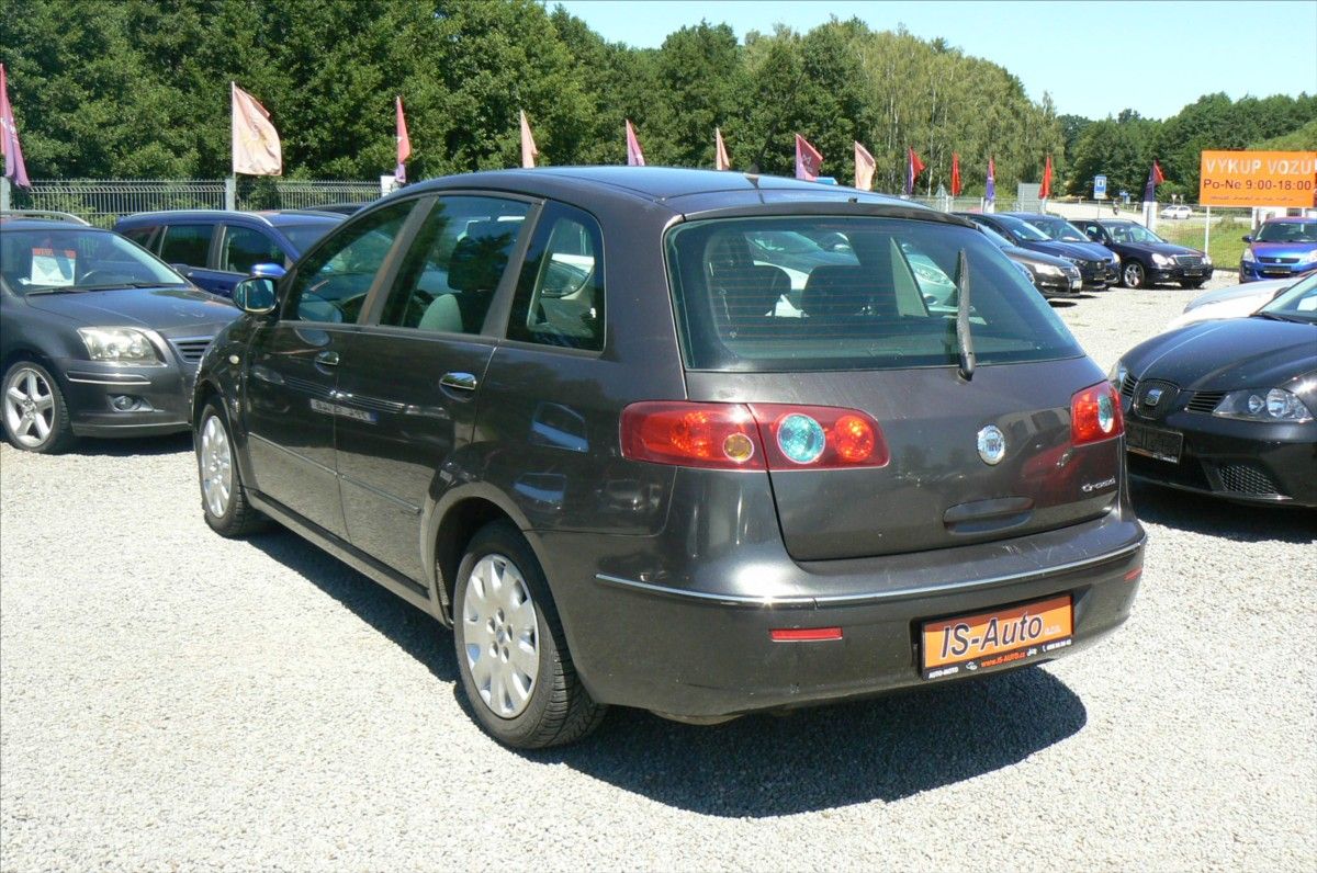 Fiat Croma, 1,9 JTD COMBI - fotka 5