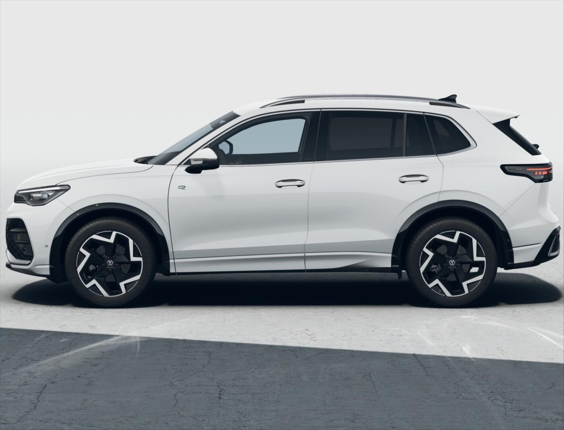 Volkswagen Tiguan, 1,5 eTSI 110kW  R-Line - fotka 2