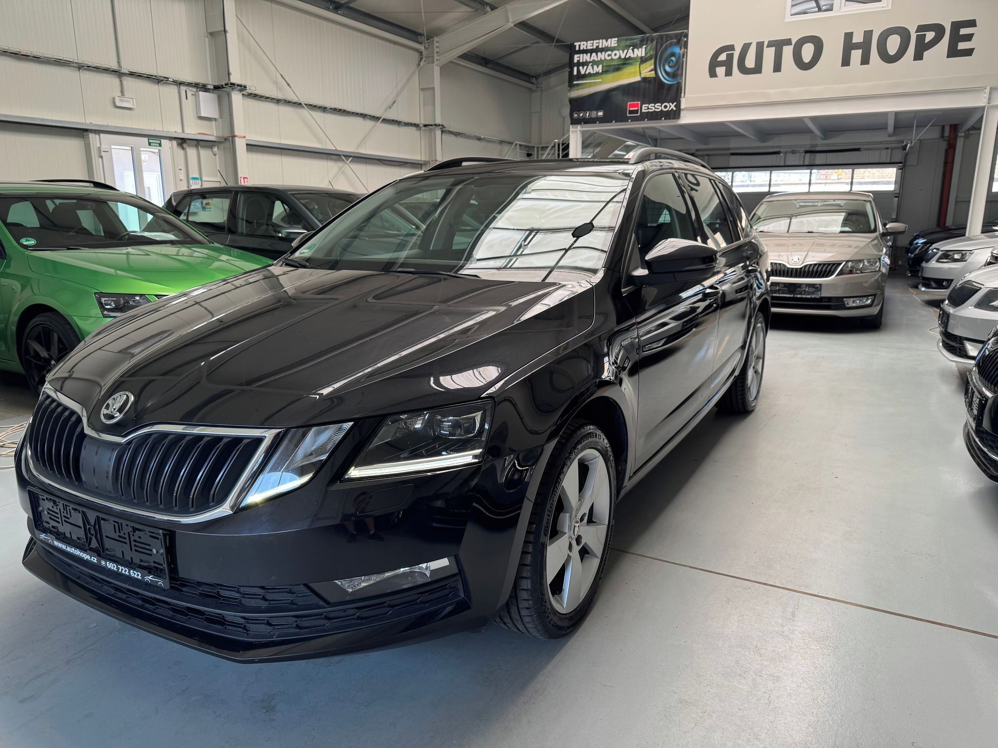 Škoda Octavia, combi 2.0 TDI 4x4 Ambition - fotka 3