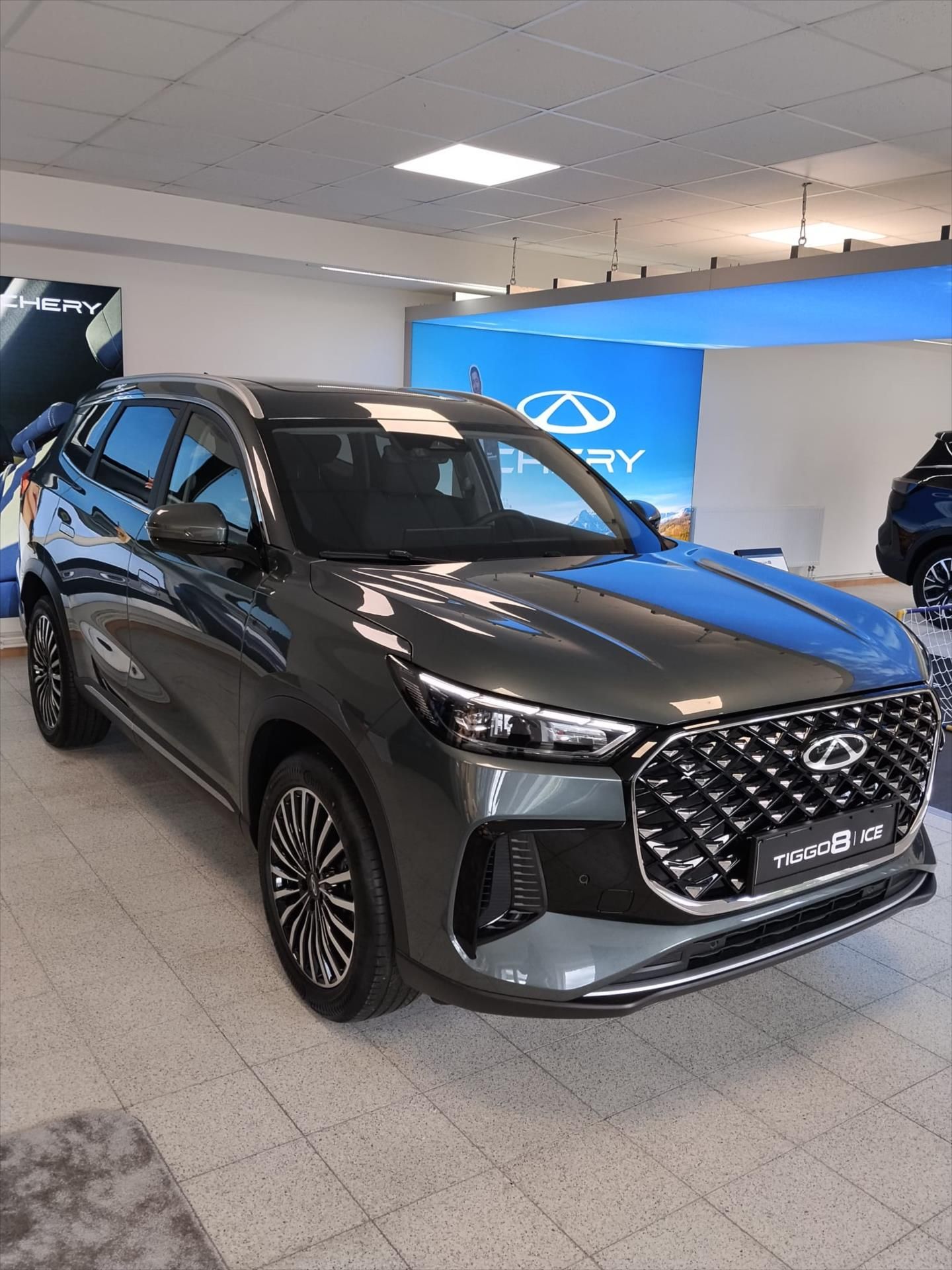 Chery Tiggo 8, 1,6   ICE UNIQUE
