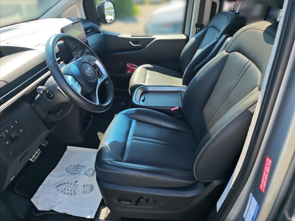 Hyundai Staria, 2,2 CRDi Luxury 4x4 AT - fotka 6