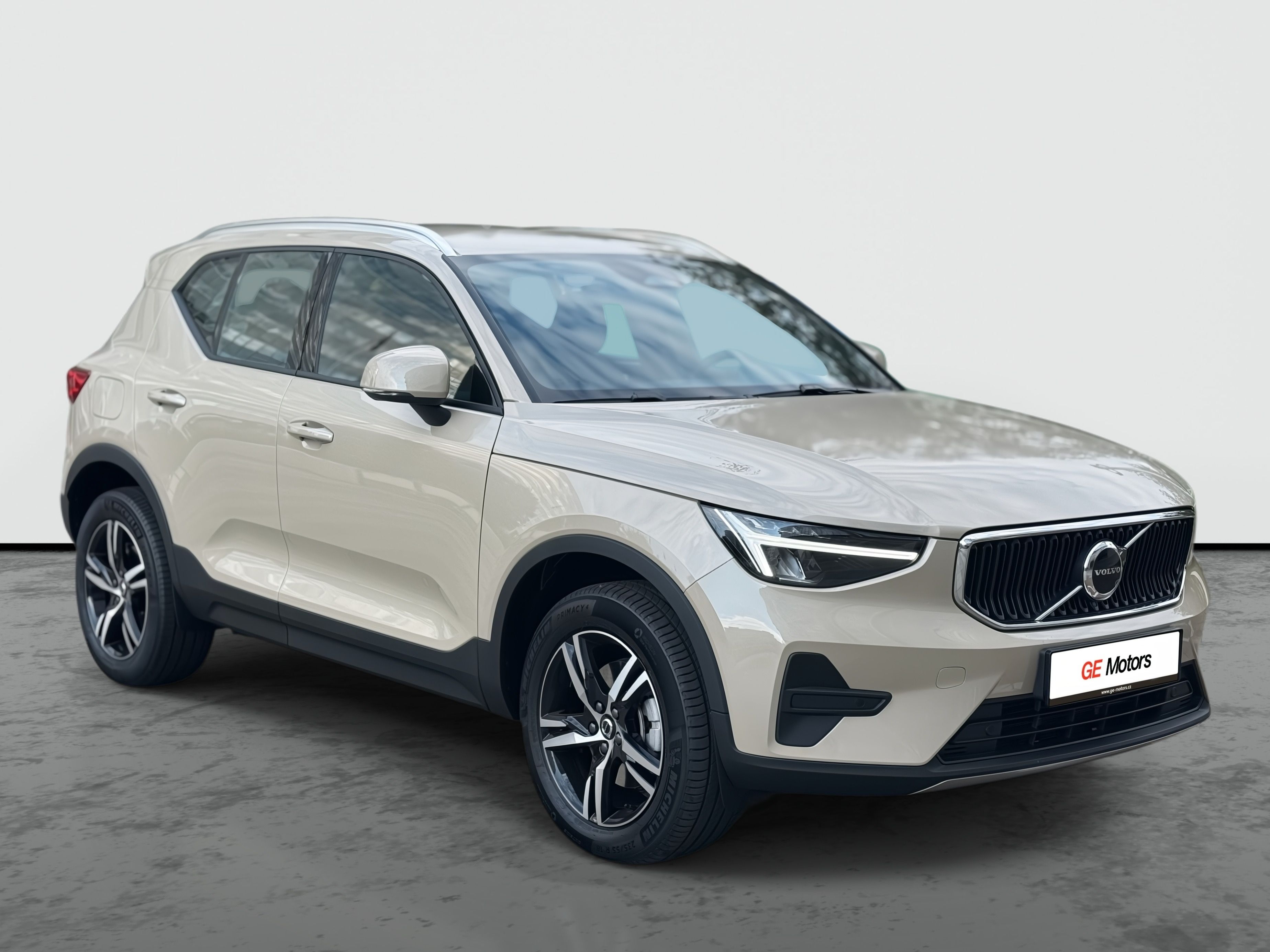 Volvo XC40, My26 Core B3 Kam clim DPH ČR - fotka 3