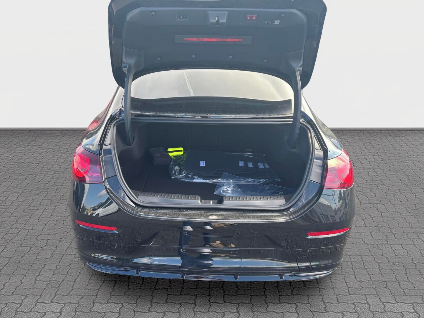 Mercedes-Benz, CLA 220 4MATIC - fotka 2