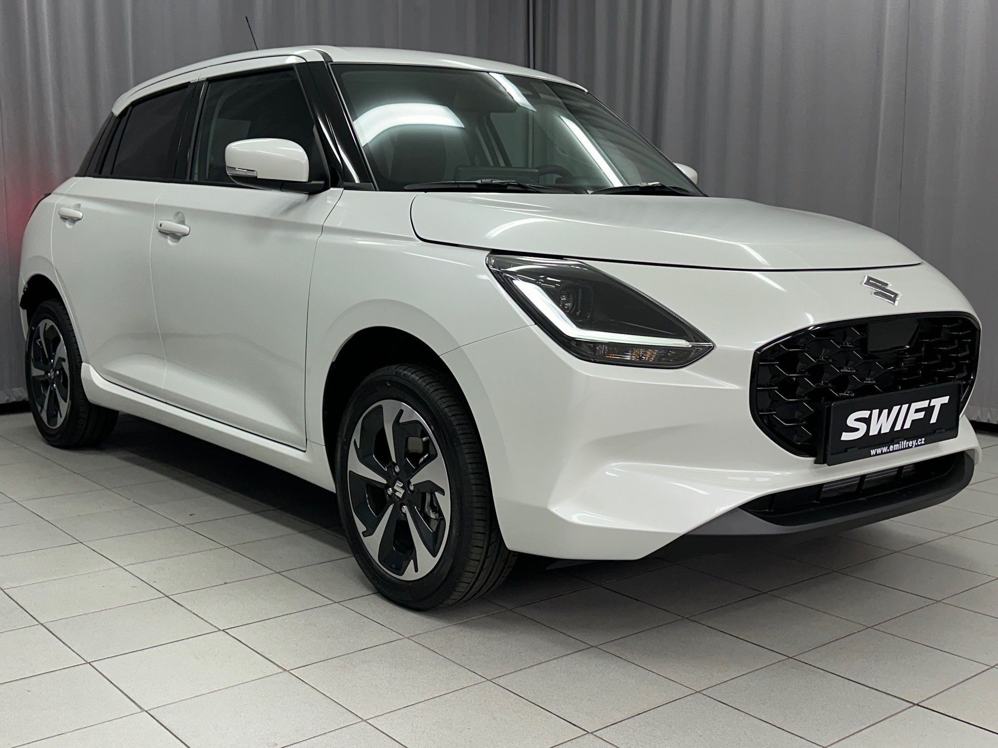 Suzuki Swift, ELEGANCE, AUTOMAT. - fotka 2
