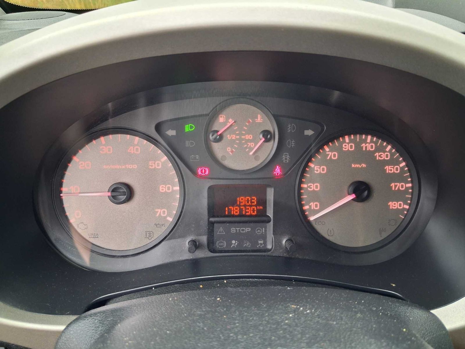 Peugeot Partner, 1.6 BlueHDi, Active, 5Míst - fotka 3