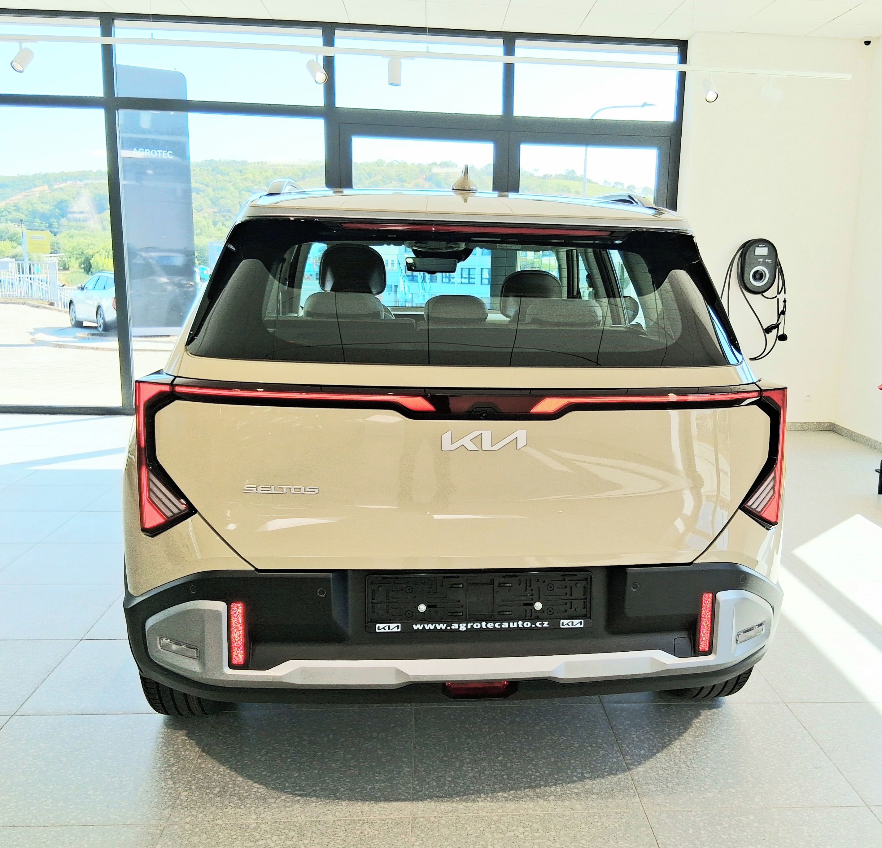 Kia Seltos, 1.6 T-GDI 4x2 7DCT Exclusive - fotka 5
