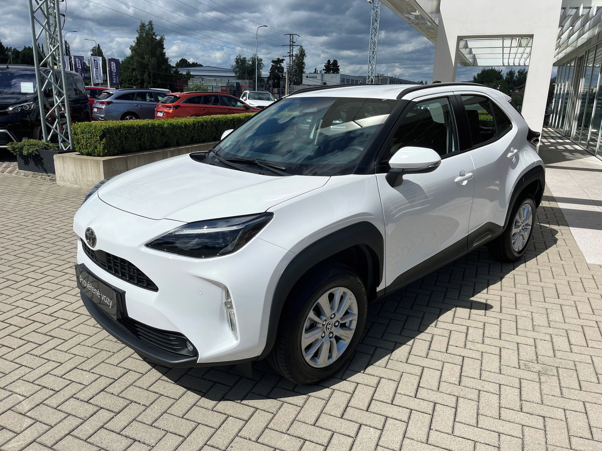Toyota Yaris Cross, 1.5 Hybrid e-CVT Comfort - fotka 2
