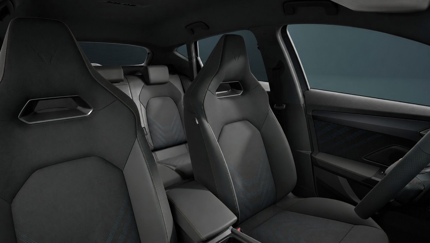 Cupra Formentor, VZ 2.0 TSI 245kW sleva 30 % - fotka 4
