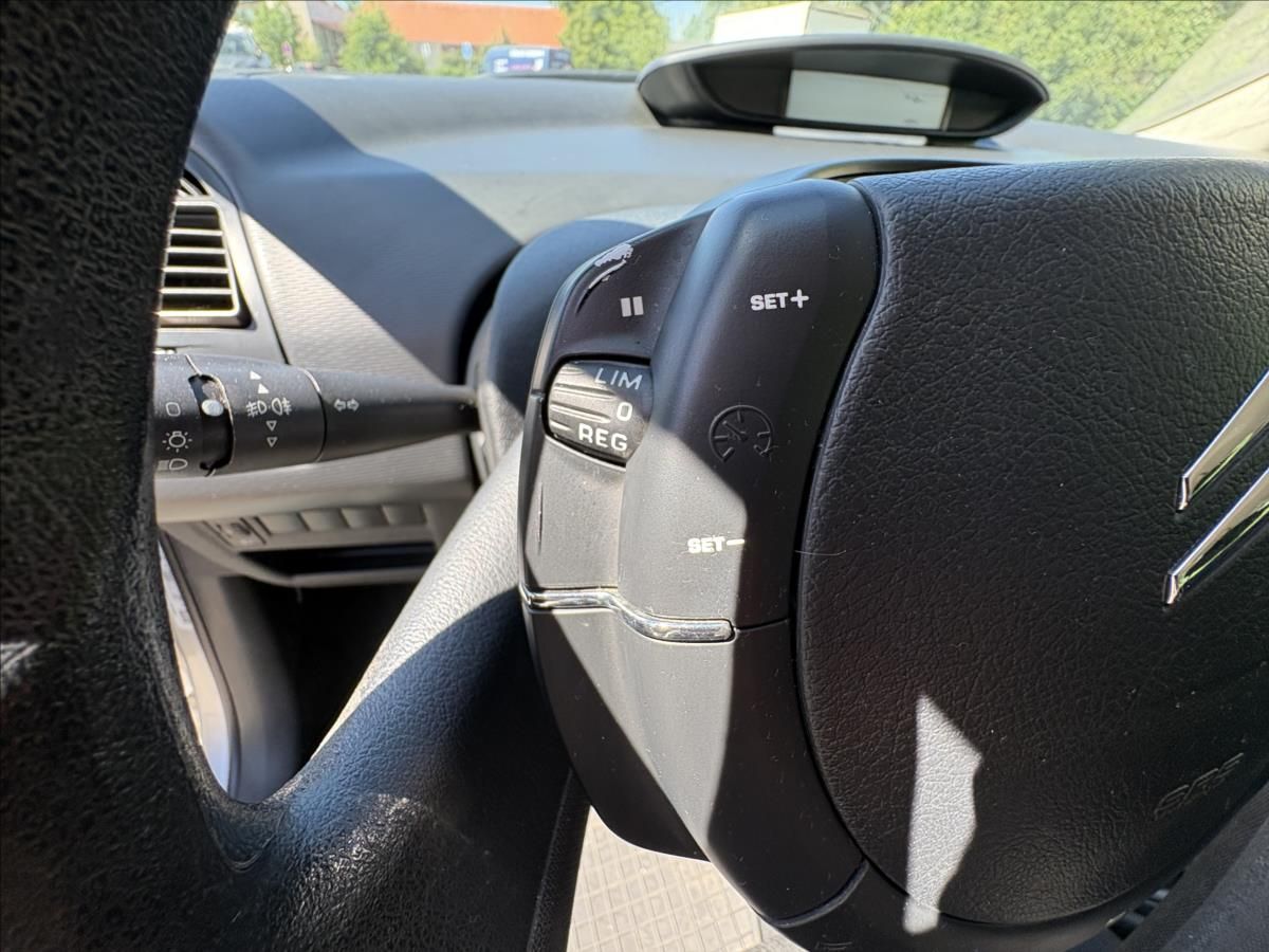 Citroën C4, 1,4 i 65kW CZ,Klima,Orig.Km ! - fotka 6