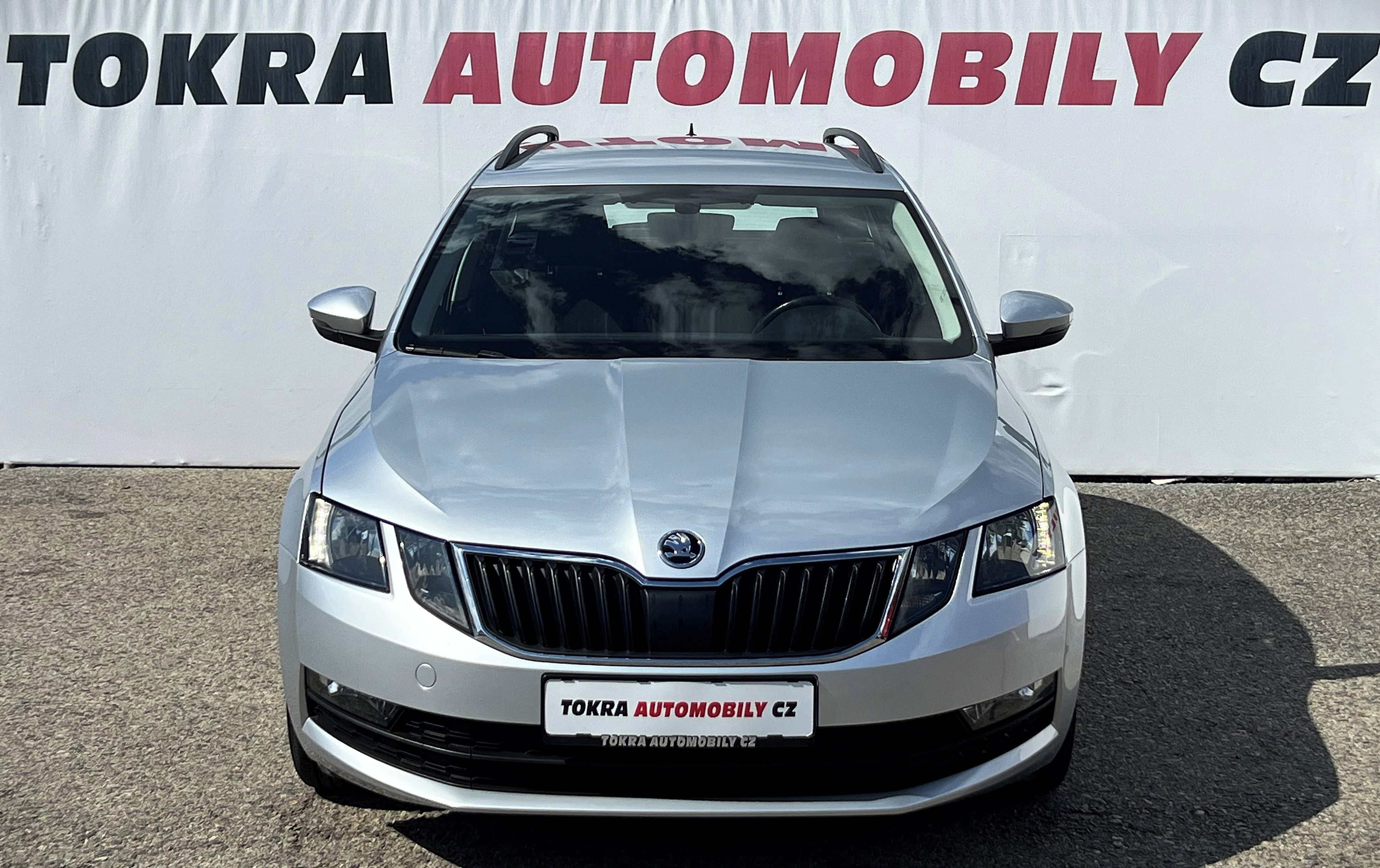 Škoda Octavia, 1.6TDI Ambition Navigace 1.Maj - fotka 2
