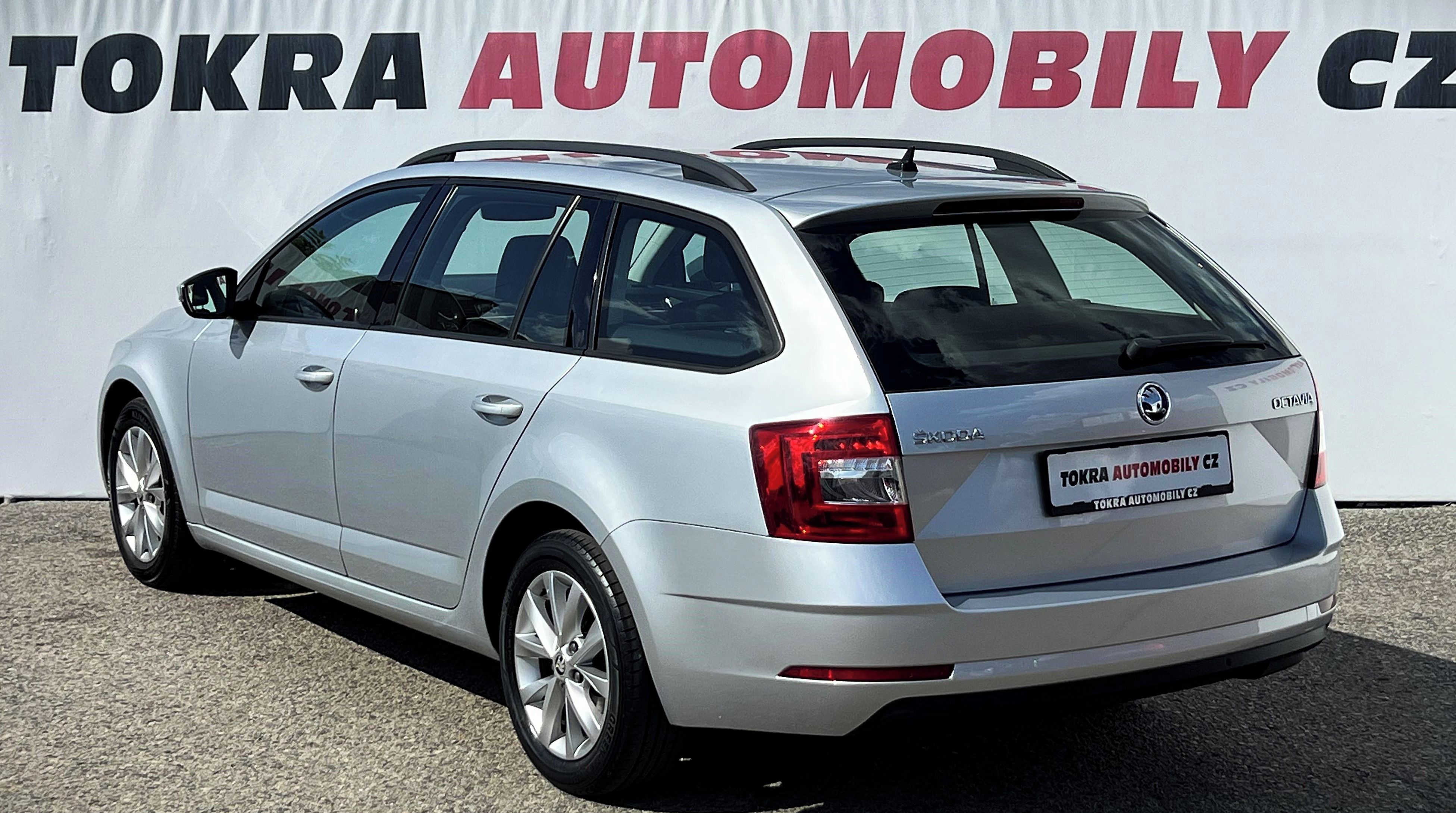 Škoda Octavia, 1.6TDI Ambition Navigace 1.Maj - fotka 6