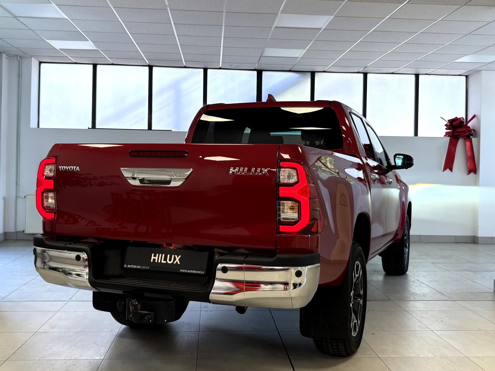 Toyota Hilux, 2,8 Diesel, 6st (4x4), Executi - fotka 4