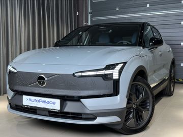 P8 AWD Ultra Cross Country