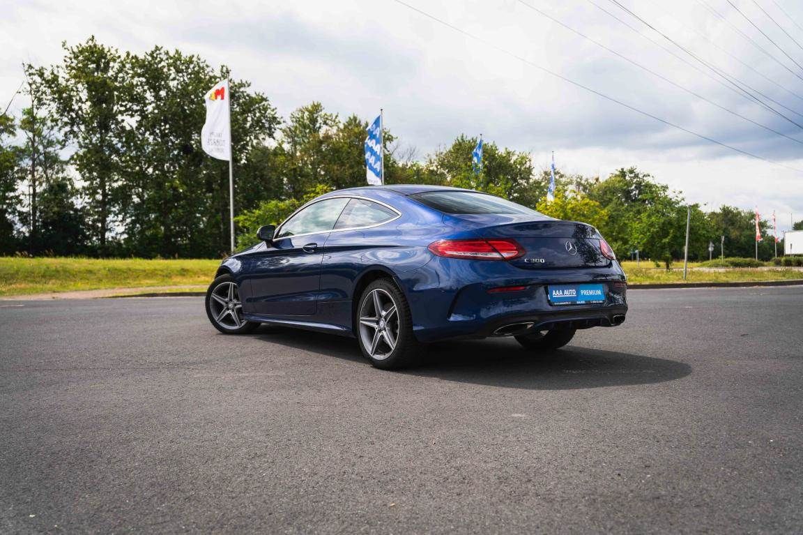 Mercedes-Benz Třídy C, 300, Automat, Kůže, Navi - fotka 5