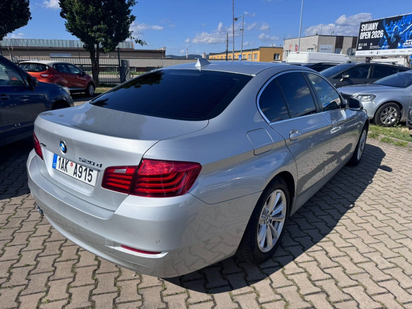 BMW Řada 5, XDRIVE 520D 2,0 140 KW 2. MAJ - fotka 4