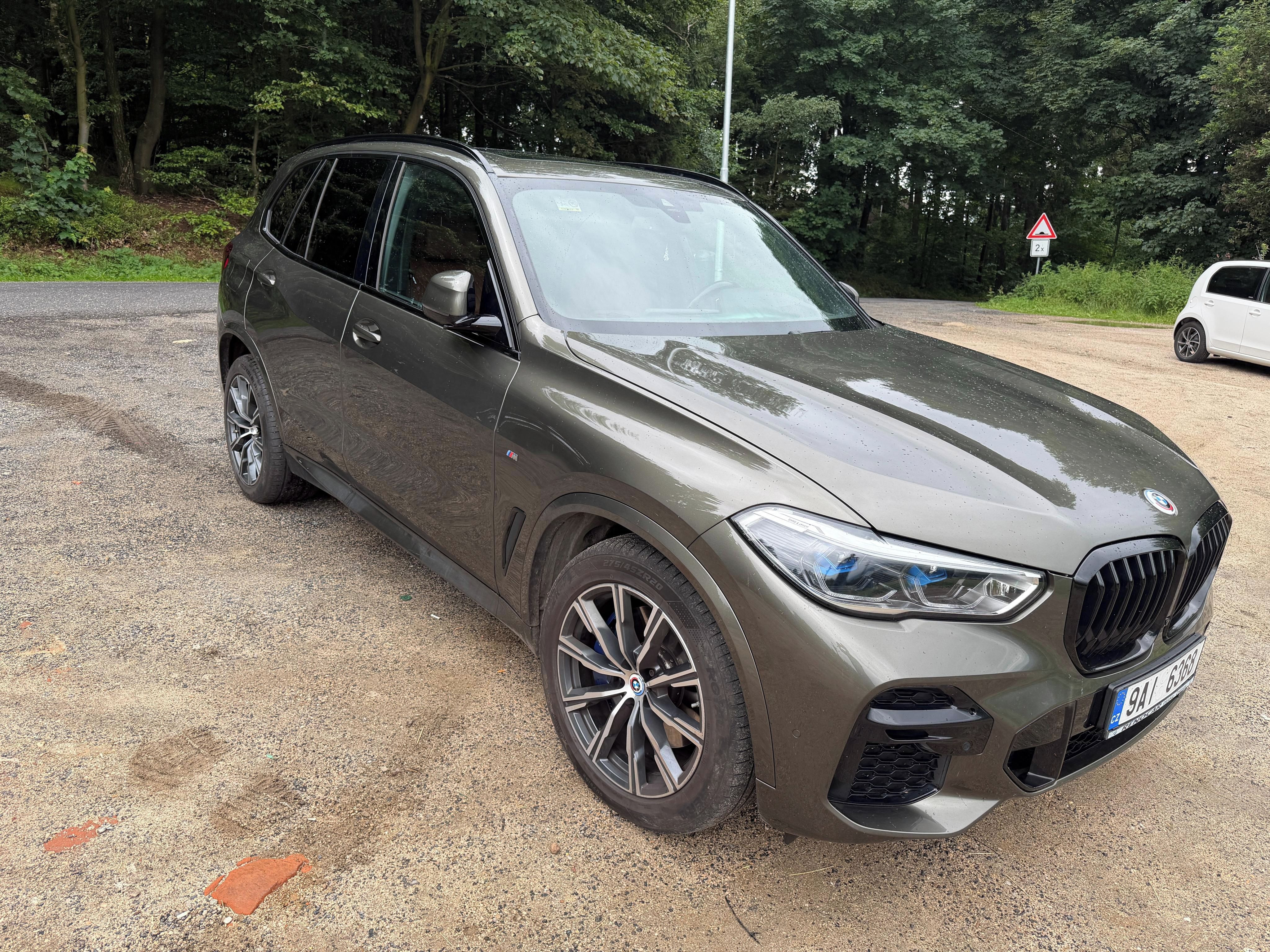 BMW X5, BMW X5 xDrive30d M-paket (Mild - fotka 2