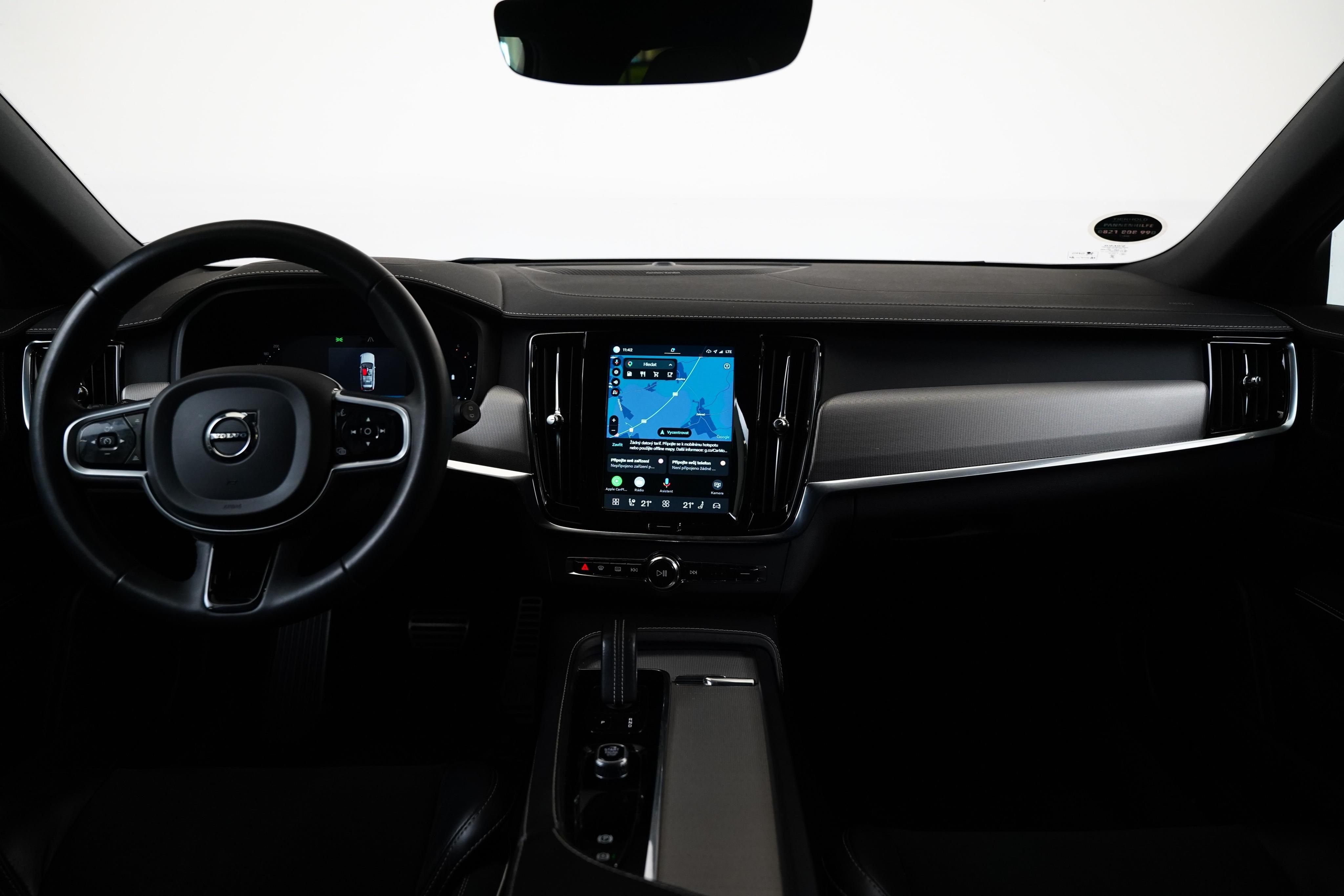 Volvo V90, 2.0 B4 145 kW R-Design - fotka 5