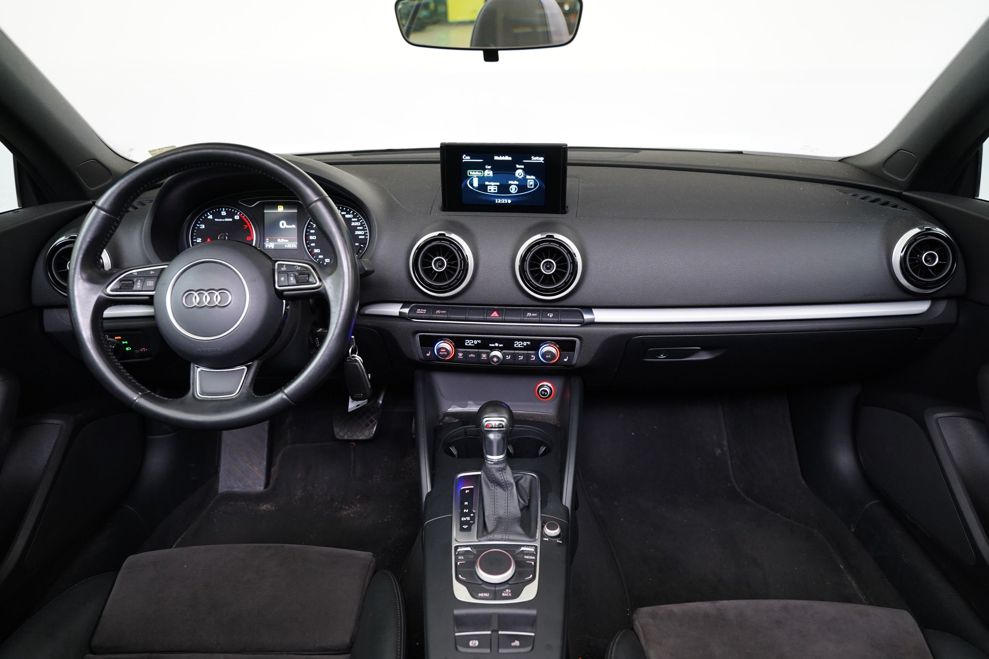 Audi A3, 1.4 TFSI 110 kW S line - fotka 5