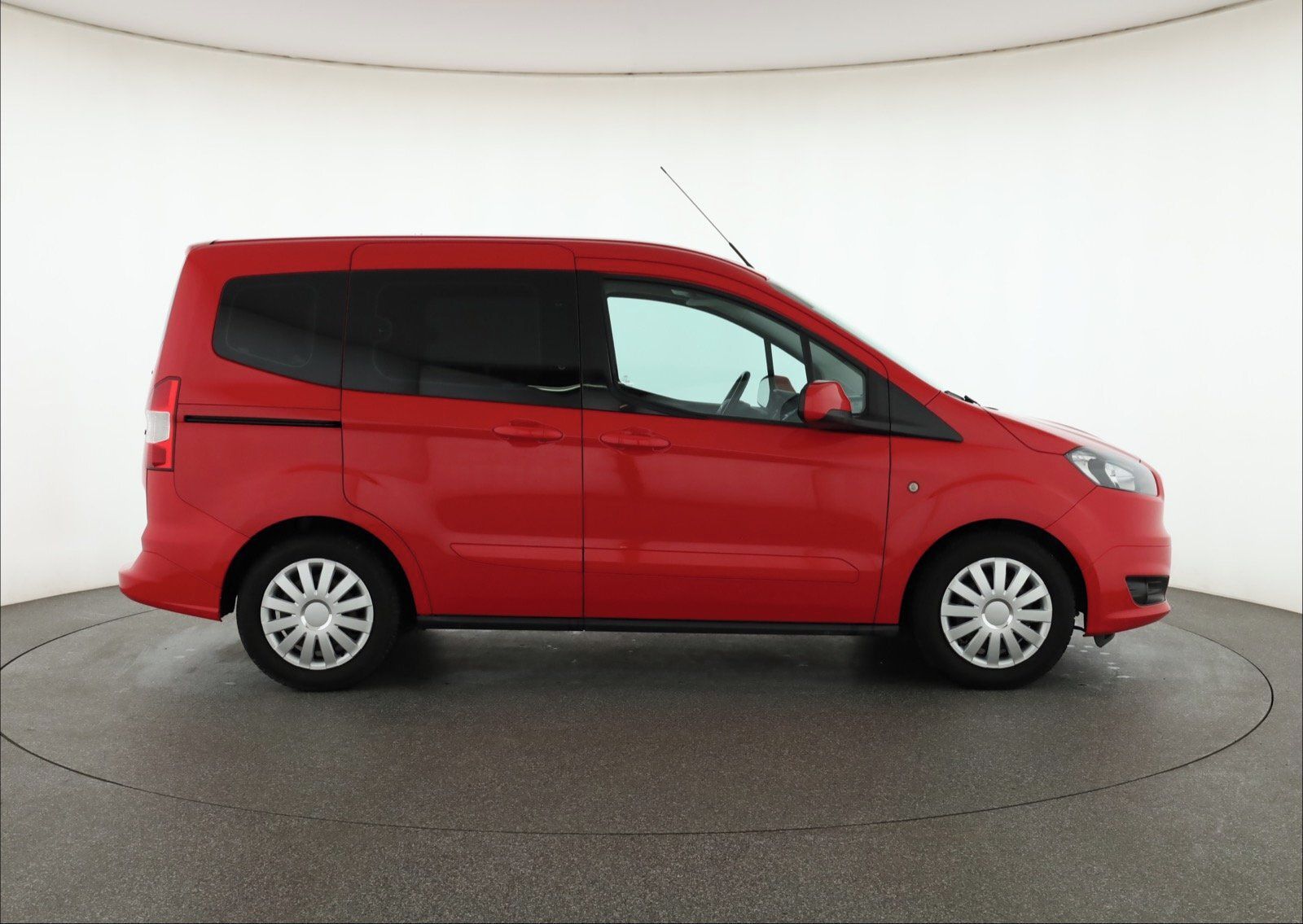 Ford Tourneo Courier, 1.0 EcoBoost, Trend, 5Míst - fotka 6