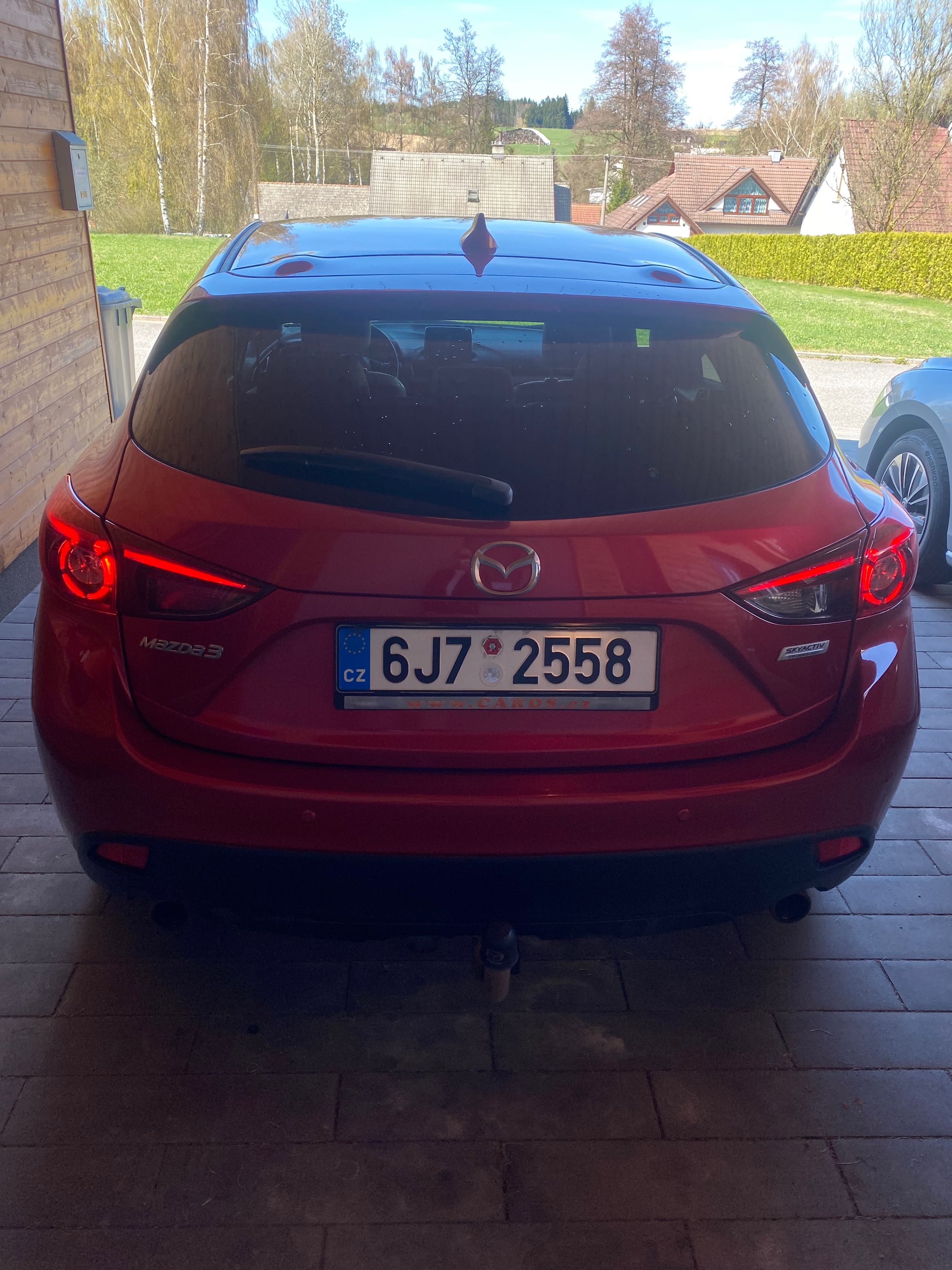 Mazda 3 - fotka 5