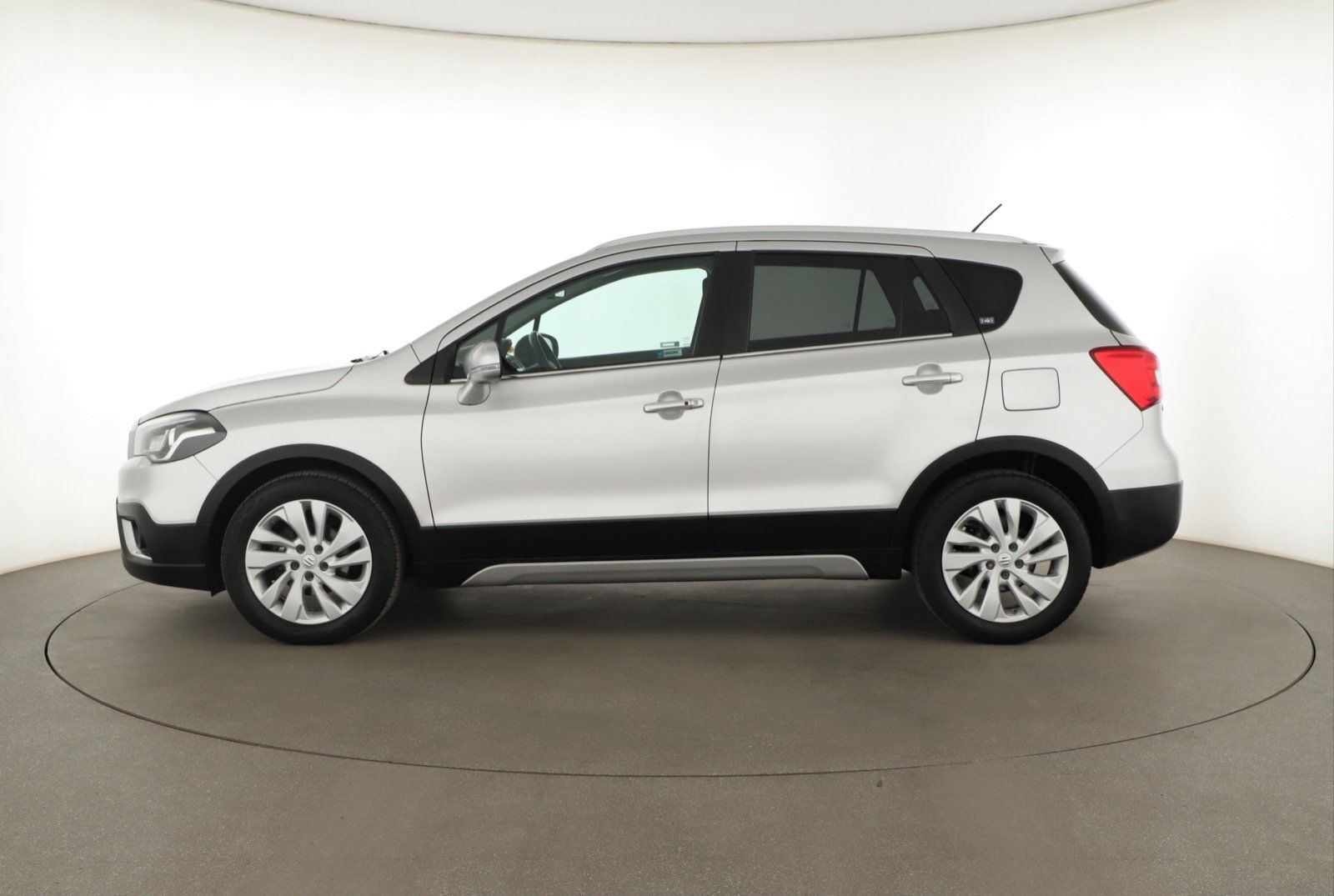 Suzuki SX4 S-Cross, 1.4 BoosterJet, Comfort - fotka 3