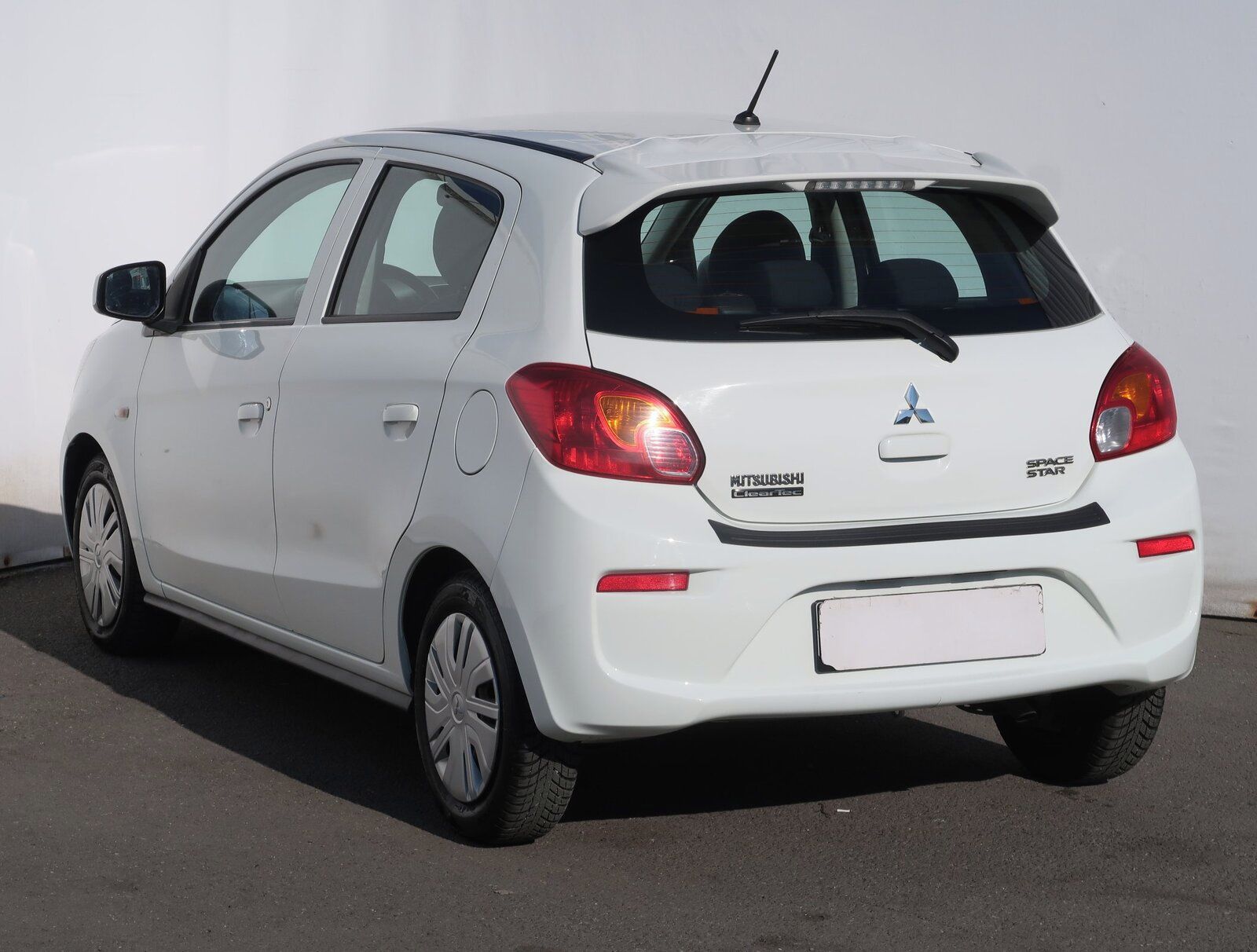 Mitsubishi Space Star, 1.0 MIVEC, Klima, El. okna - fotka 4