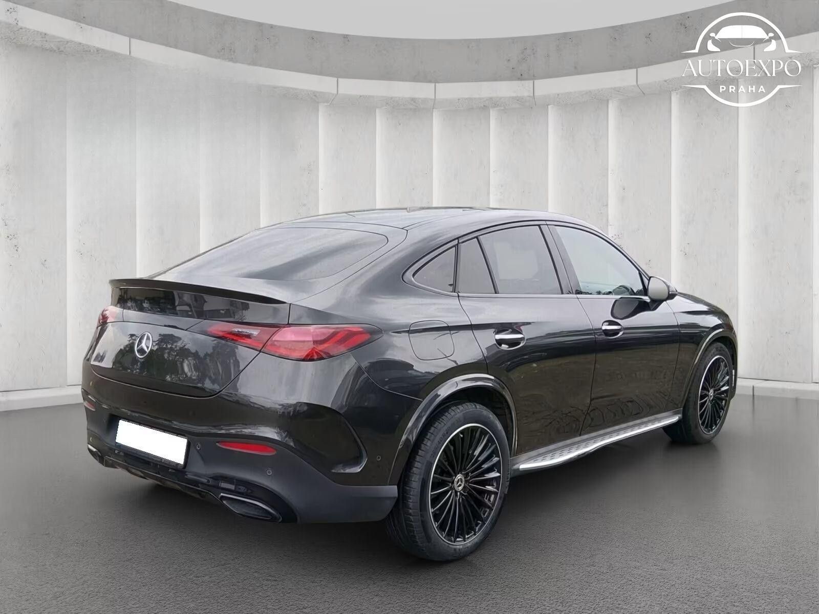 Mercedes-Benz GLC, 300d AMG Line 4Matic - fotka 6