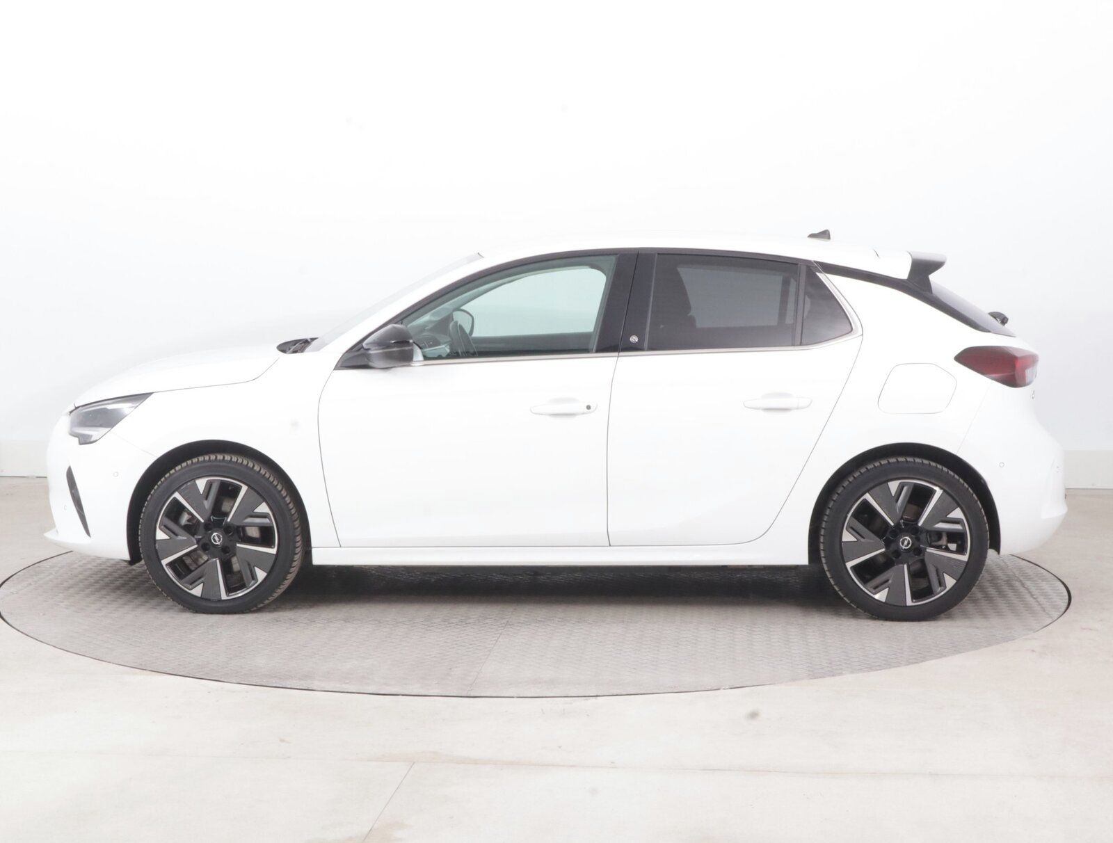 Opel Corsa, 50 kWh, SoH 99%, Elegance - fotka 3