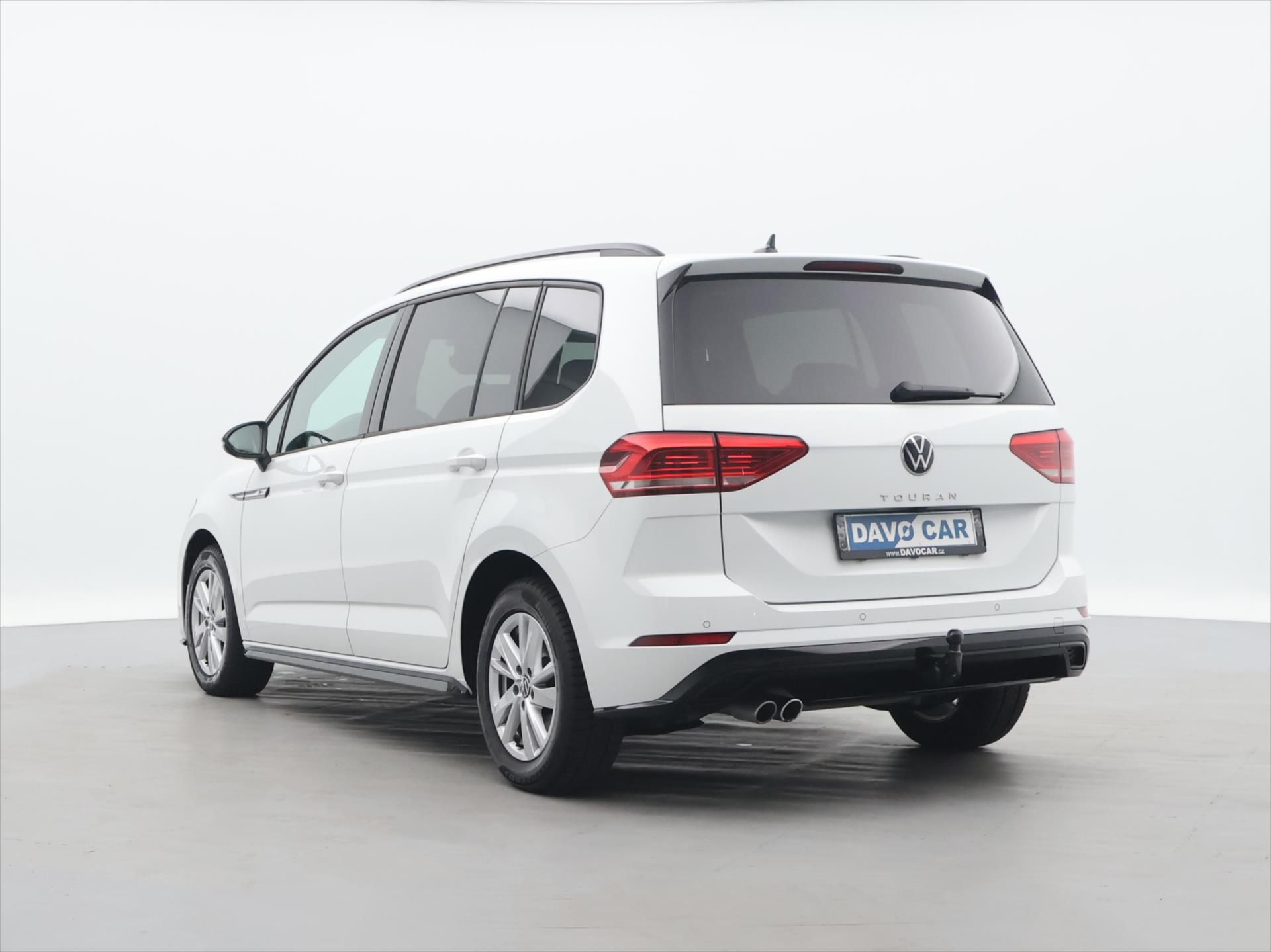 Volkswagen Touran, 2,0 TDI Rline DSG Pano. Tažné - fotka 5