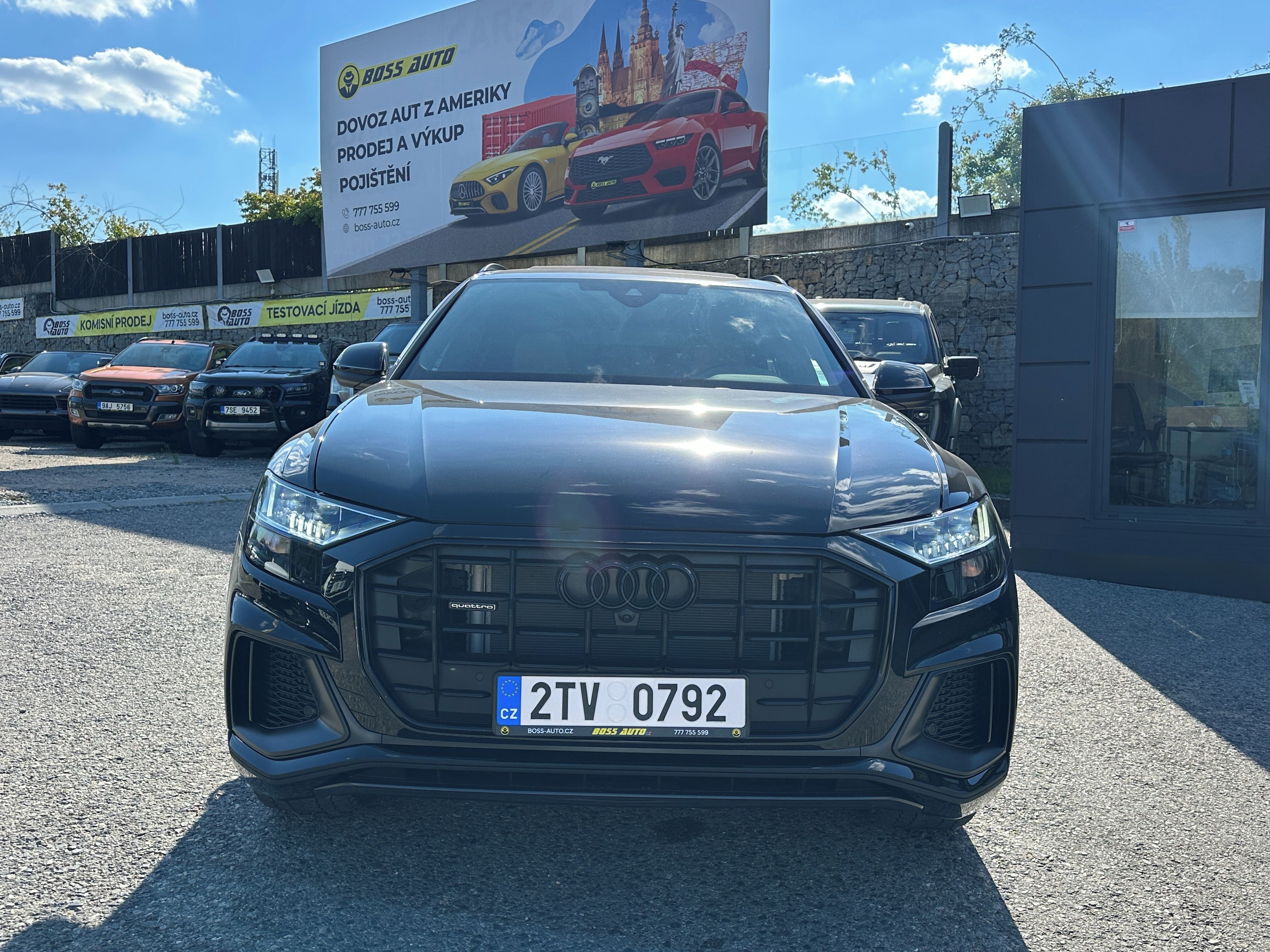 Audi Q8, Audi Q8 2023 - fotka 3