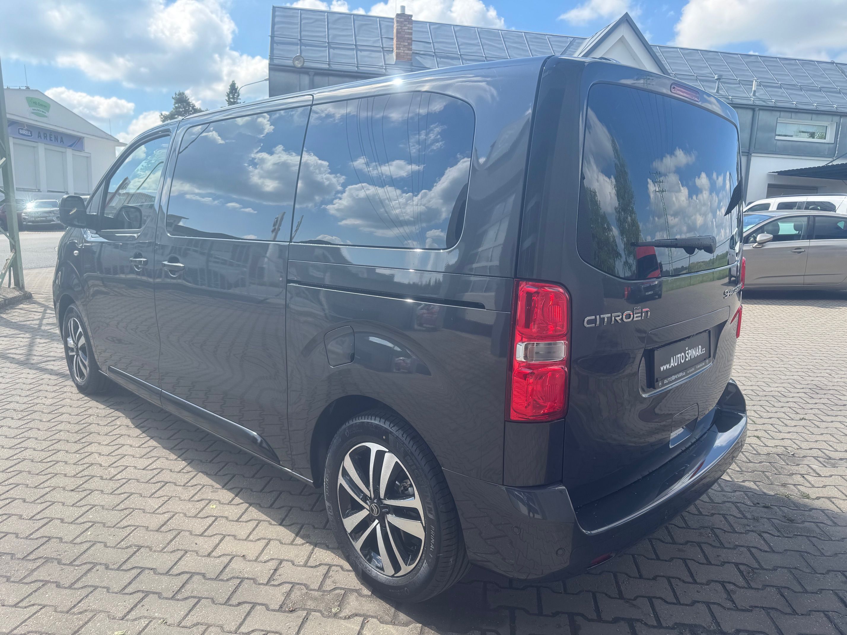 Citroën SpaceTourer, SHINE M 2.2 HDi 180k EAT8 8 mí - fotka 6