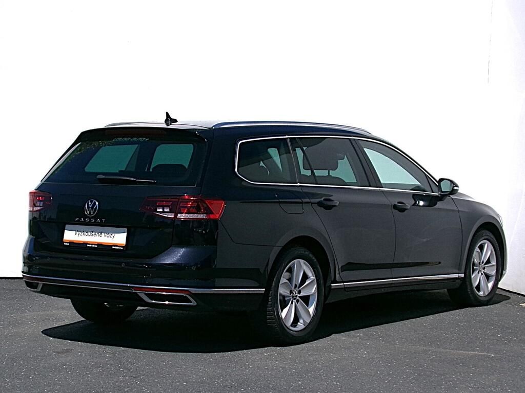 Volkswagen Passat Variant, Elegance 2.0 TDI 110 kW - fotka 2