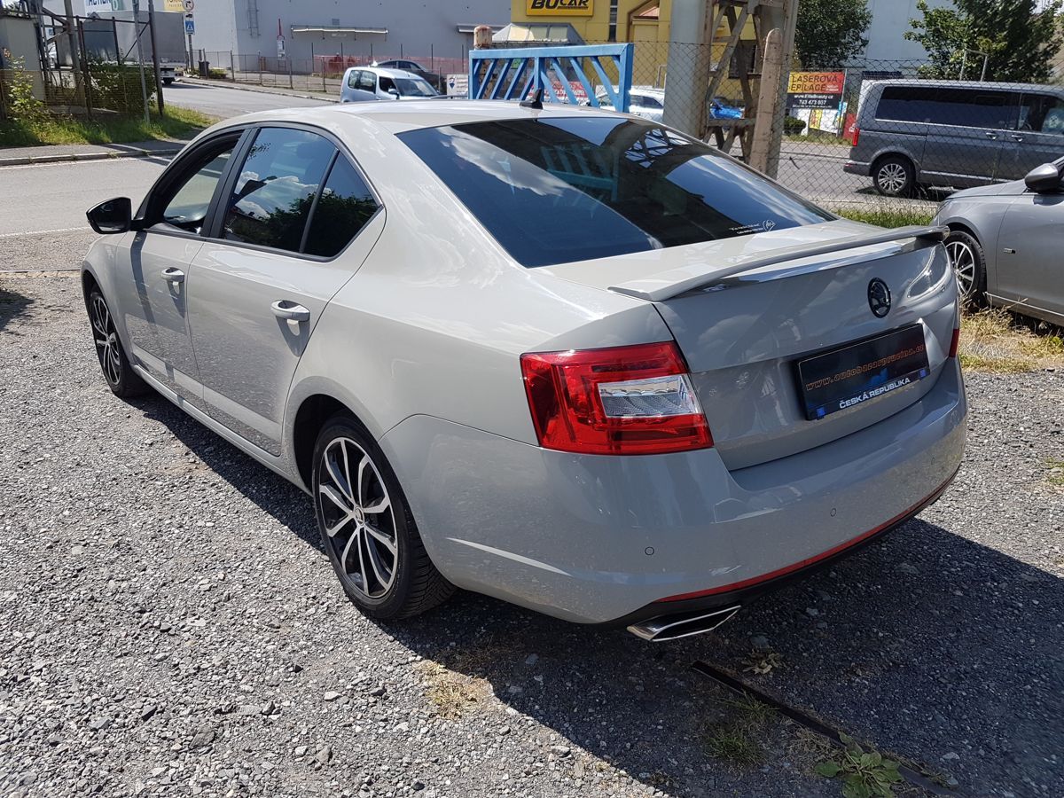 Škoda Octavia, RS 2.0TDi 135KW 4X4 F1 NAVI - fotka 4