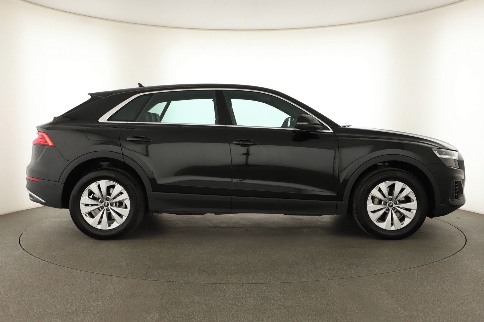 Audi Q8, 55 TFSI - fotka 6