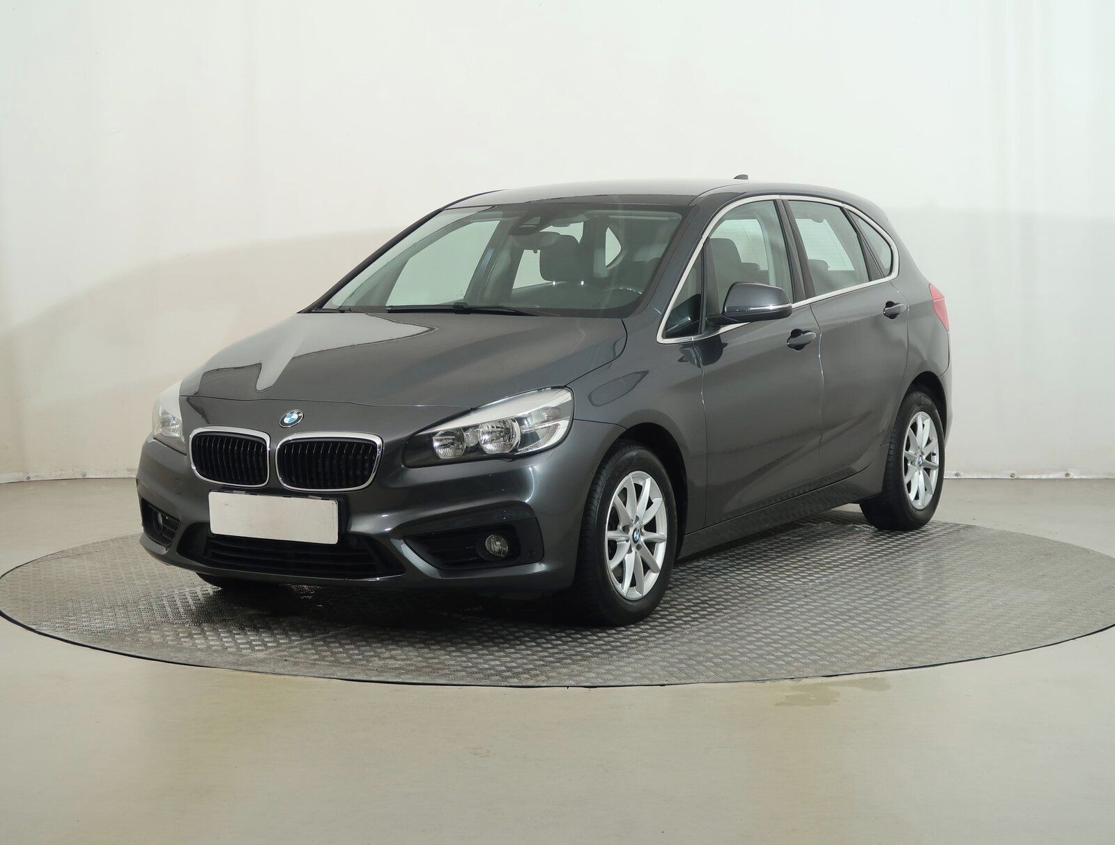 BMW Řada 2, 218i Active Tourer, Automat - fotka 2