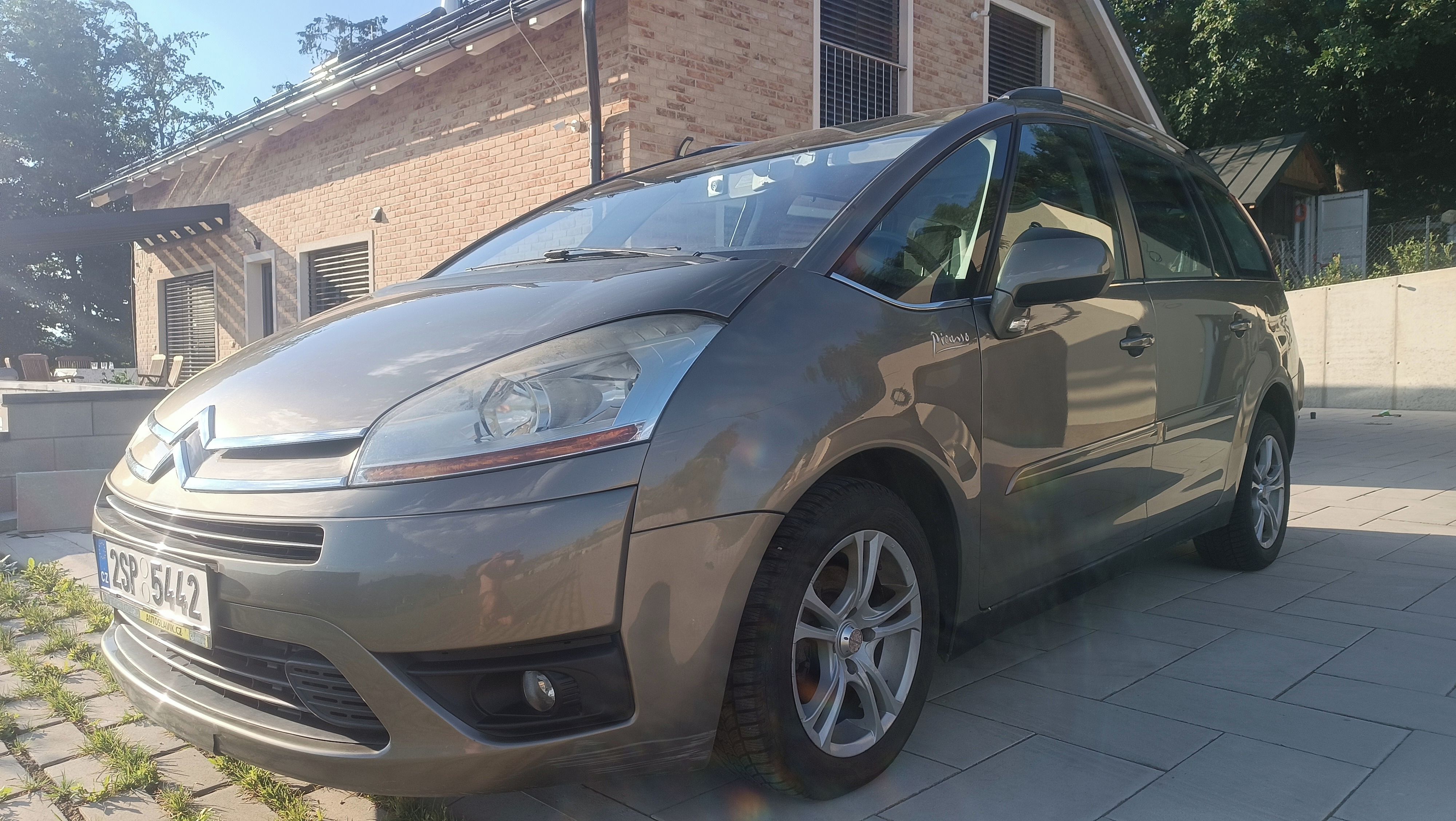 Citroën C4 Picasso - fotka 3