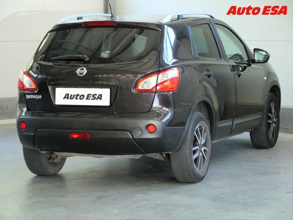 Nissan Qashqai, 1.6 16V,ČR - fotka 4