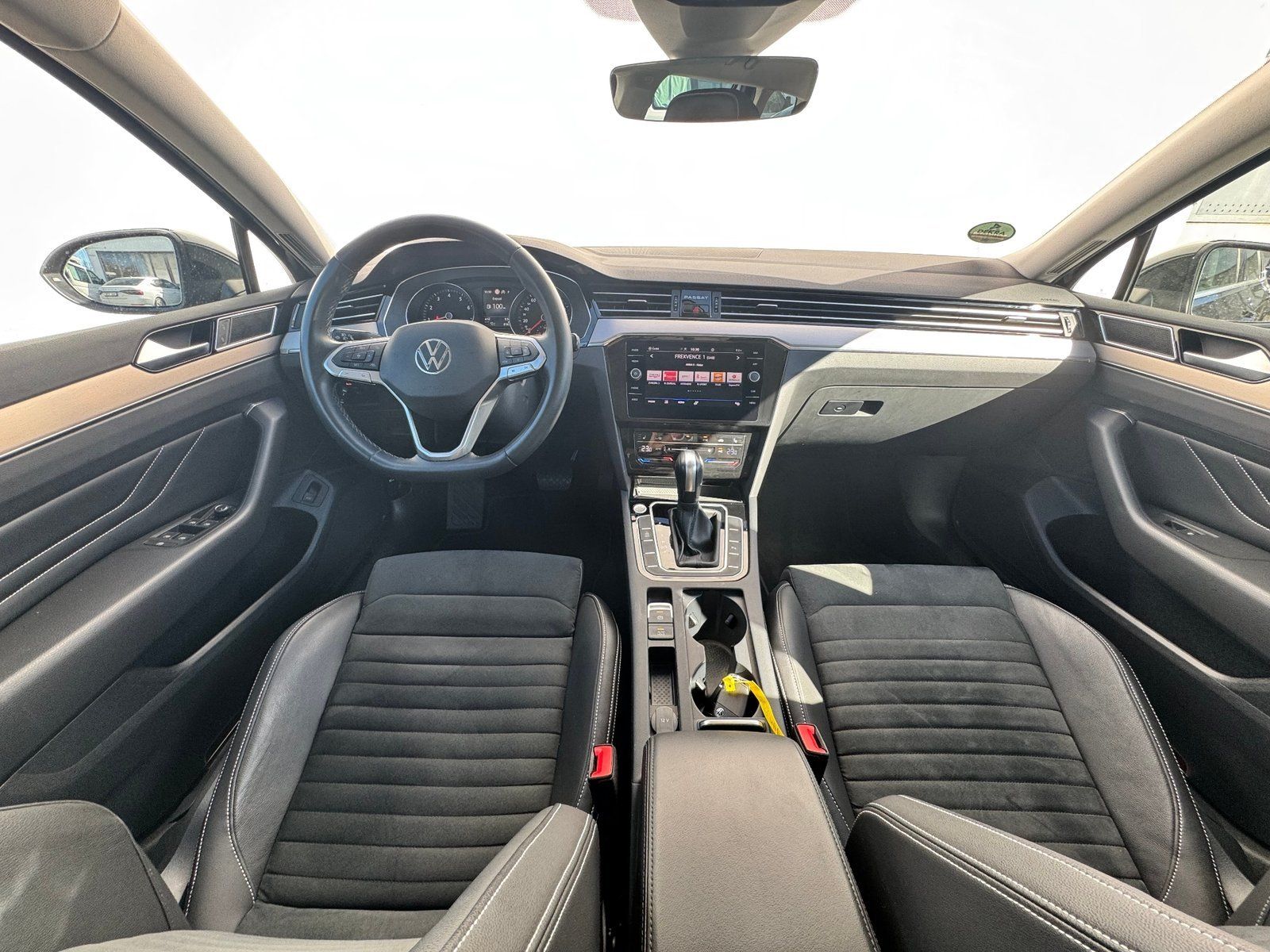 Volkswagen Passat, Passat 2.0 TSI  140kw Elegance - fotka 5