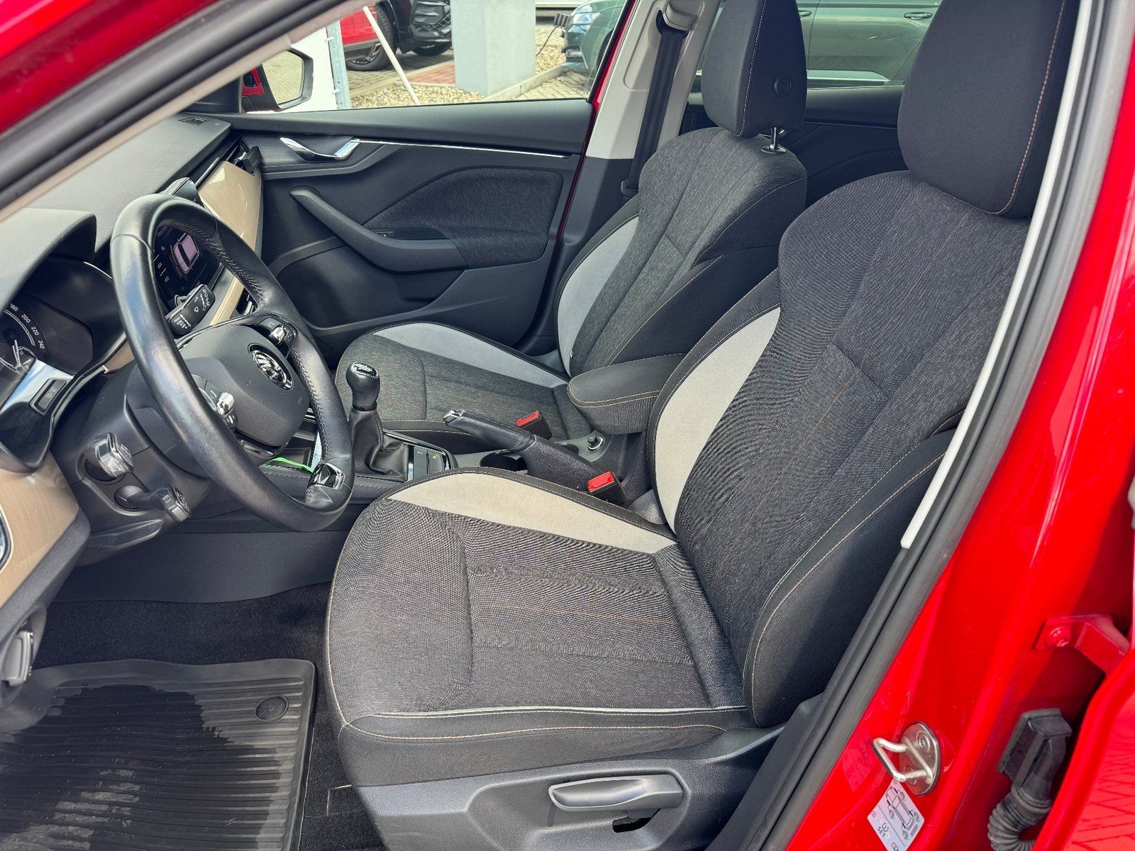 Škoda Kamiq, Kamiq 1.0TSI Style 85kW - fotka 5